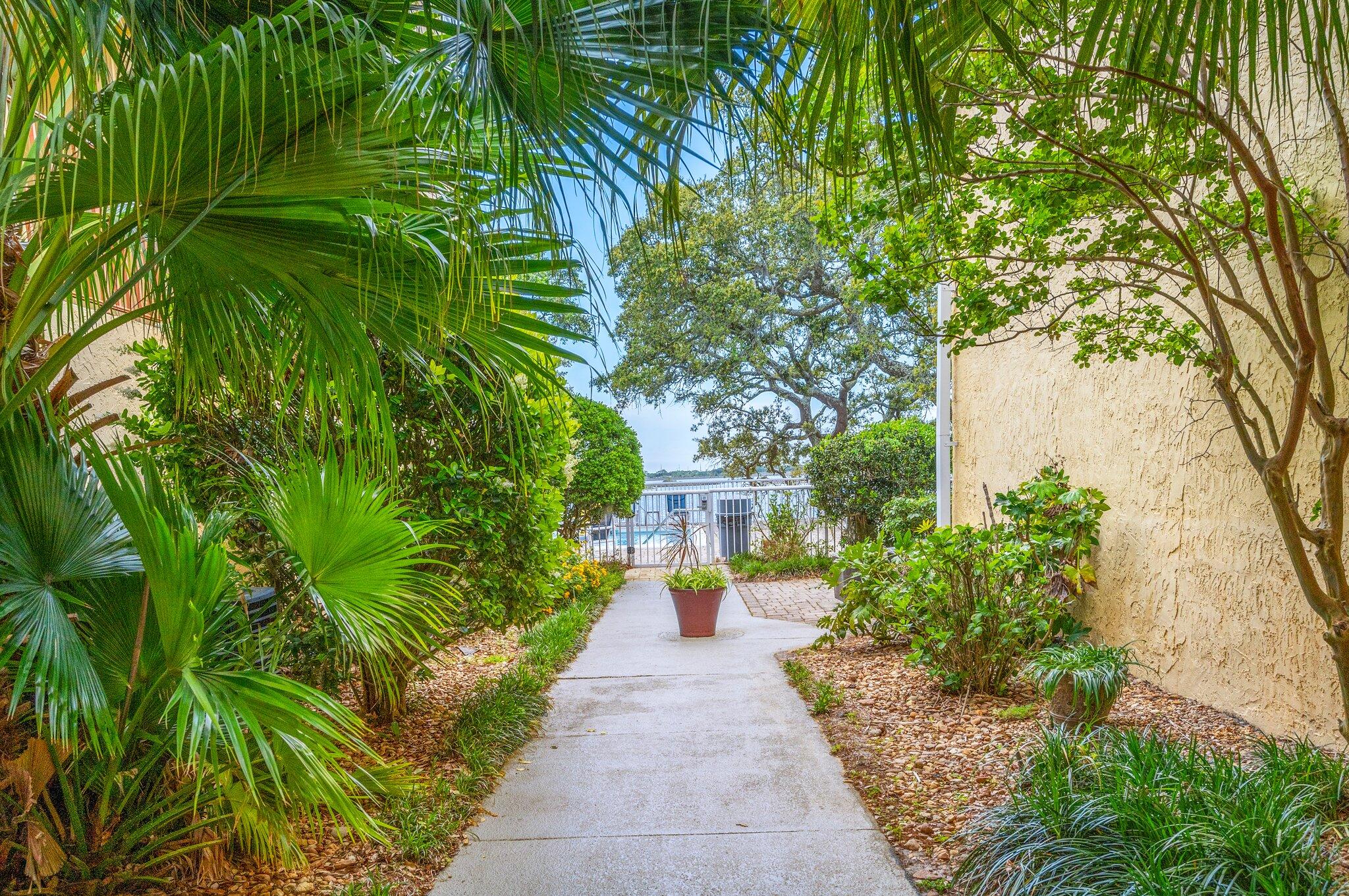 CEDARS CONDO - Residential