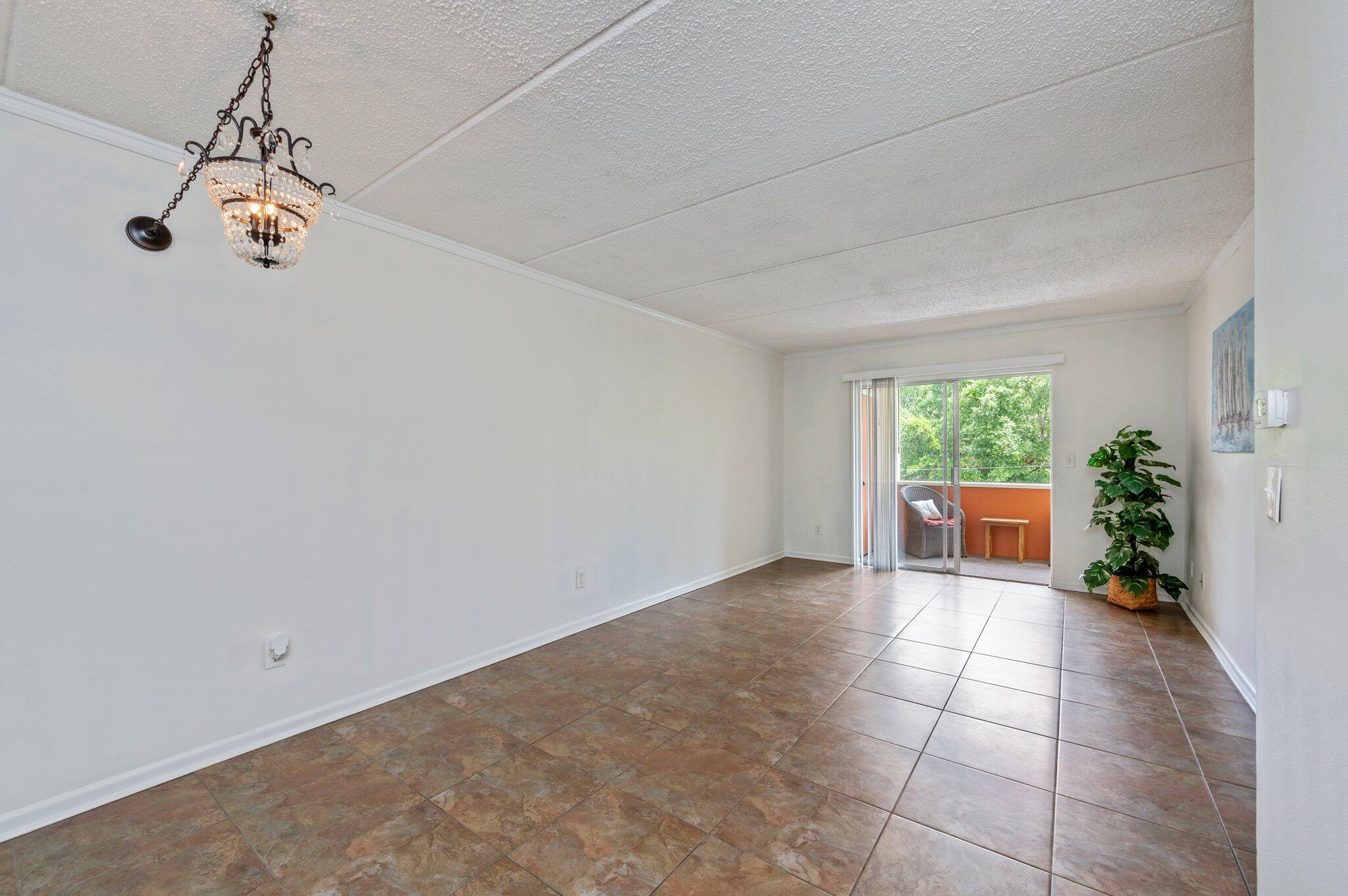 CEDARS CONDO - Residential