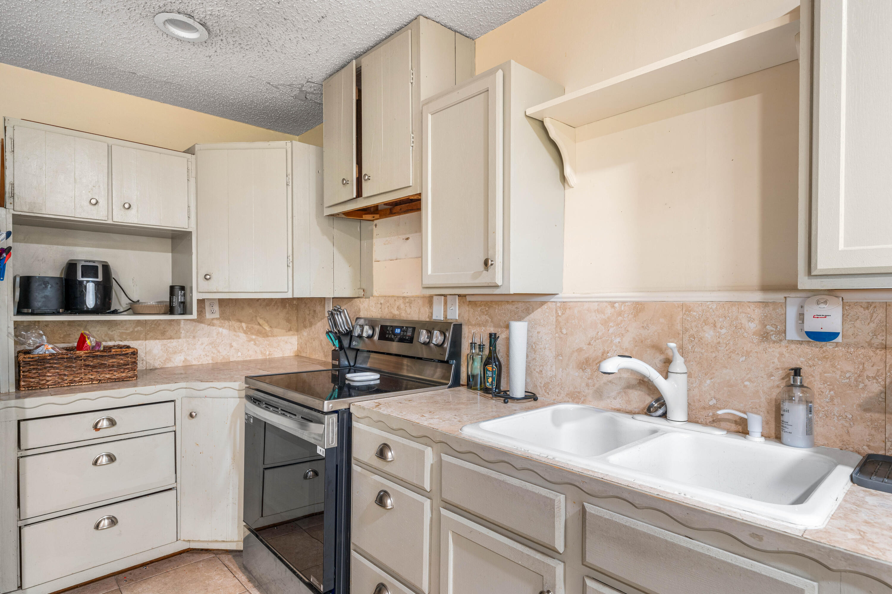 TOWN OF SANTA ROSA - Residential