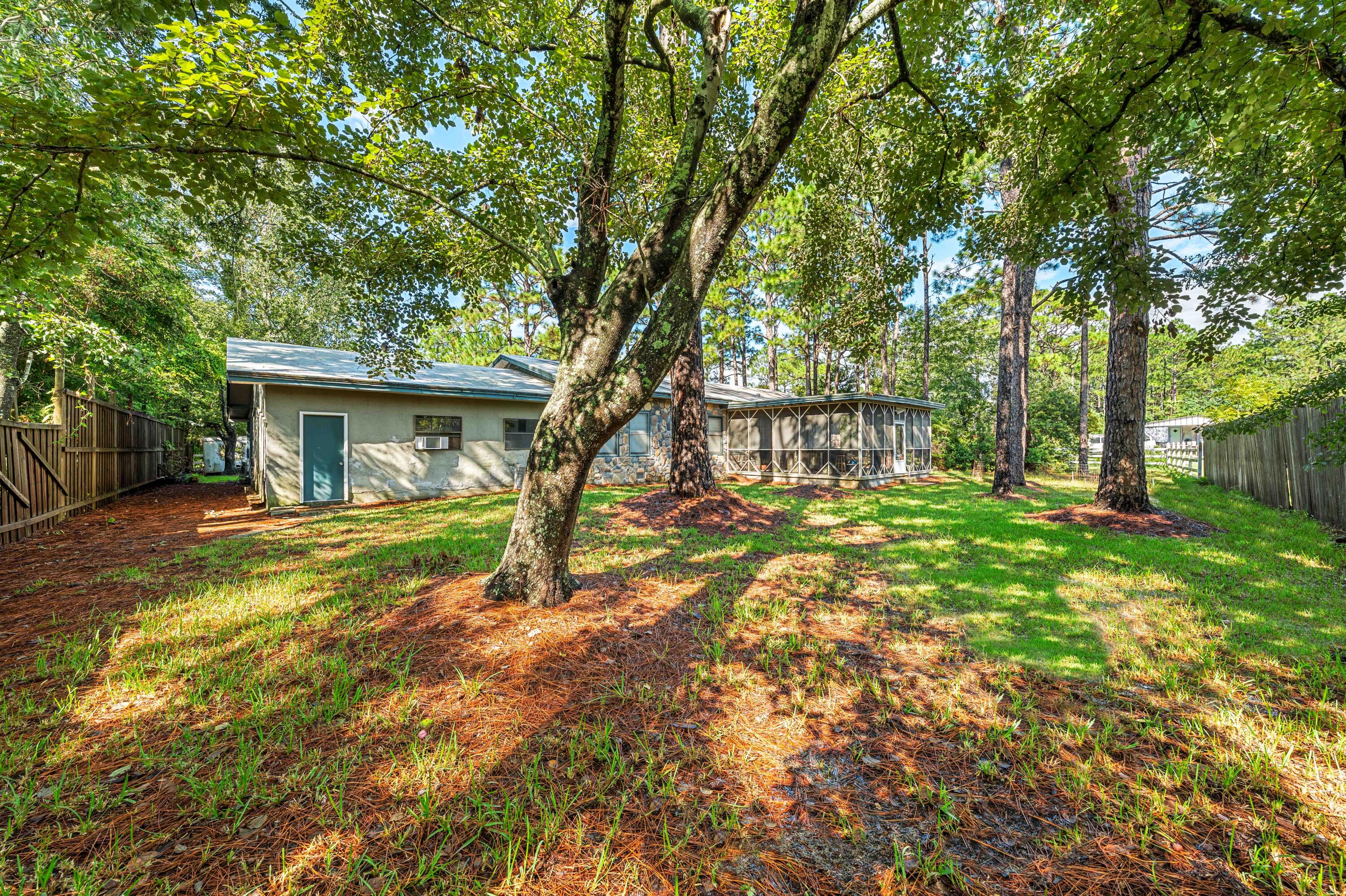 TOWN OF SANTA ROSA - Residential