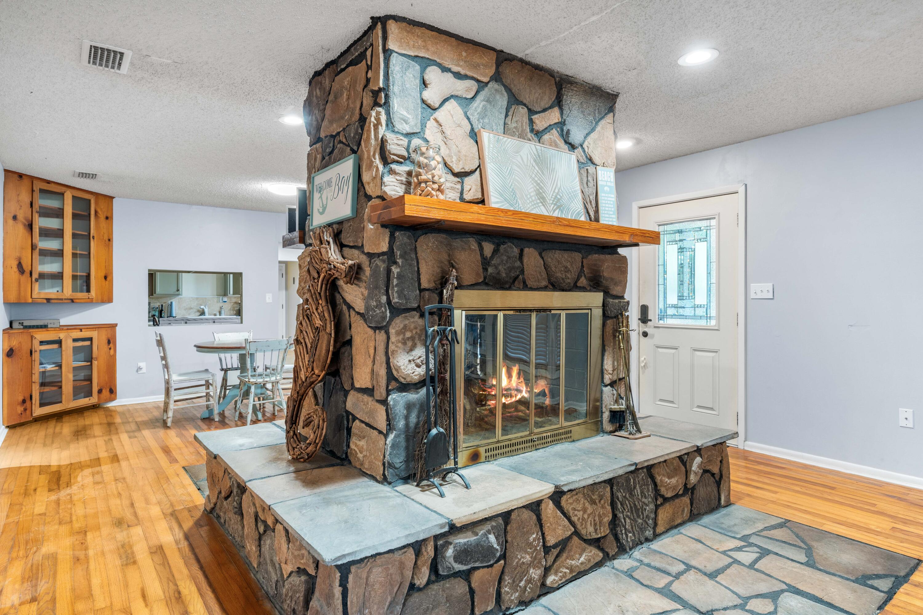 TOWN OF SANTA ROSA - Residential