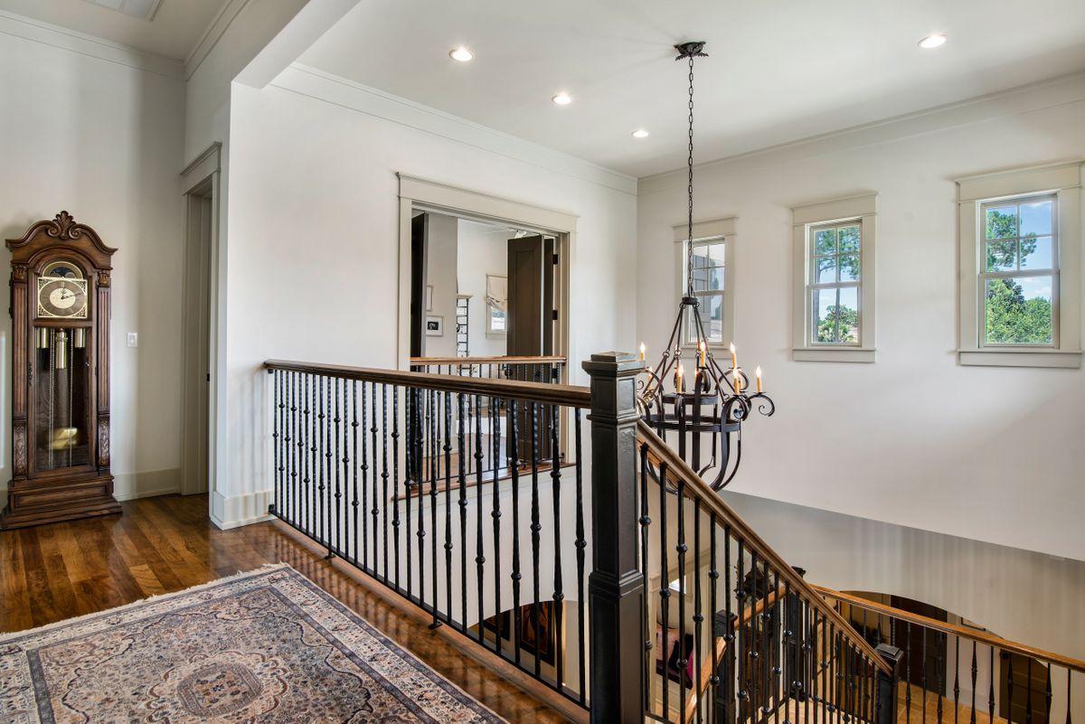 BURNT PINE - Residential