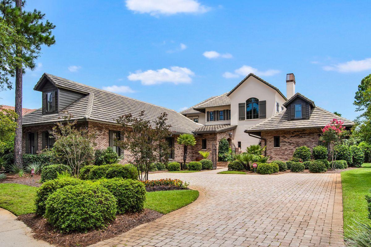 BURNT PINE - Residential