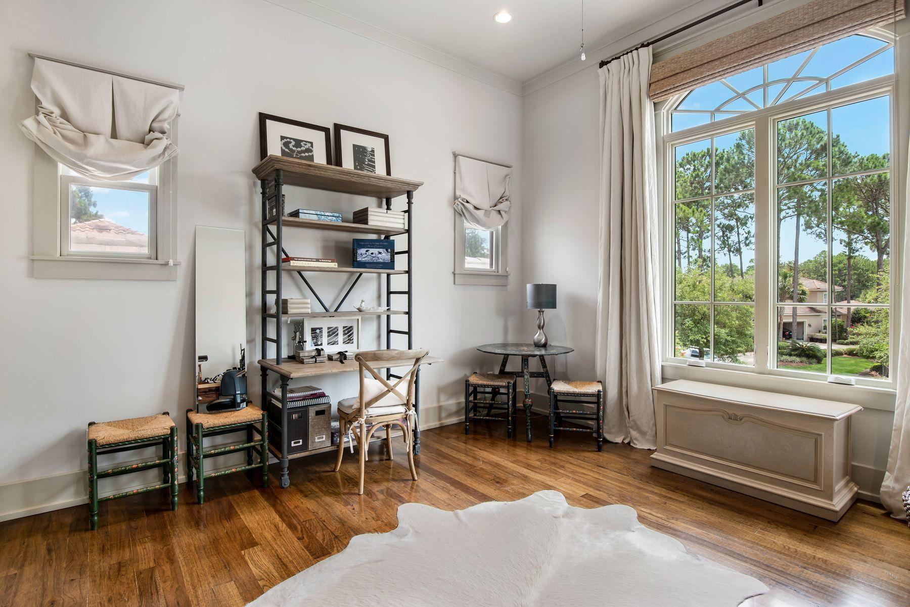 BURNT PINE - Residential