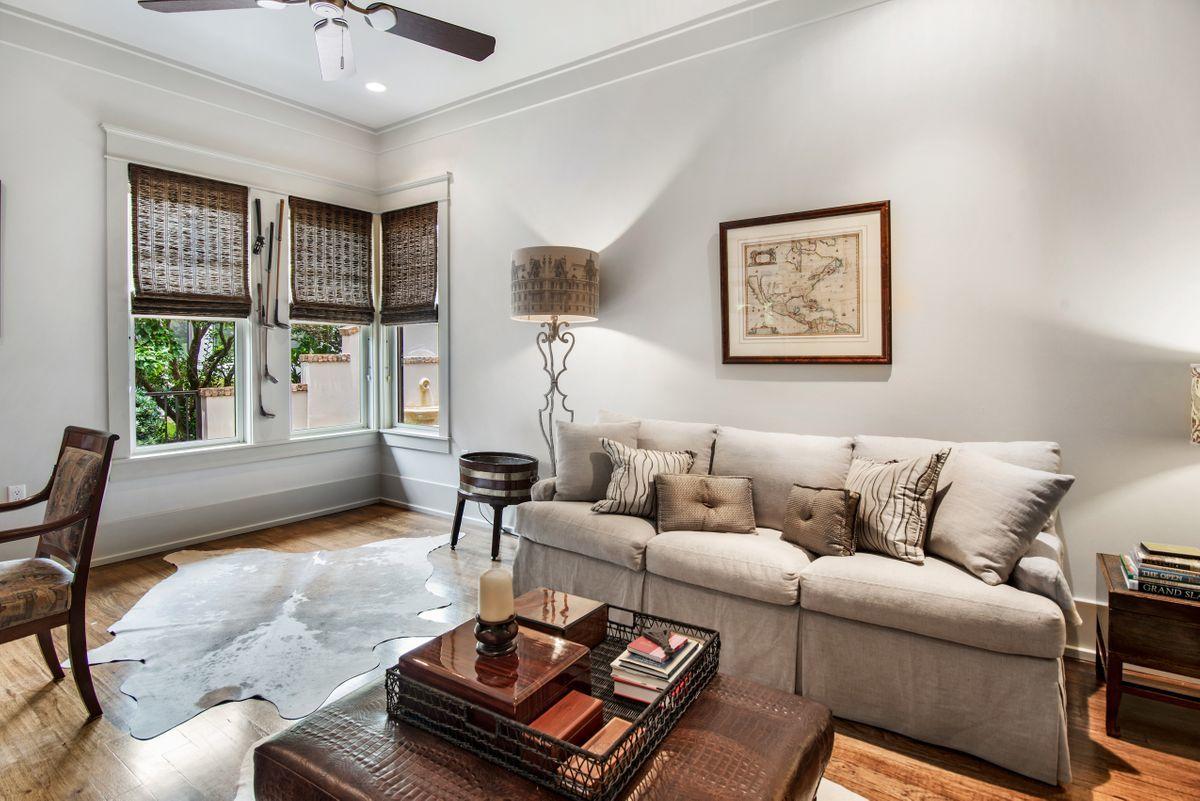 BURNT PINE - Residential