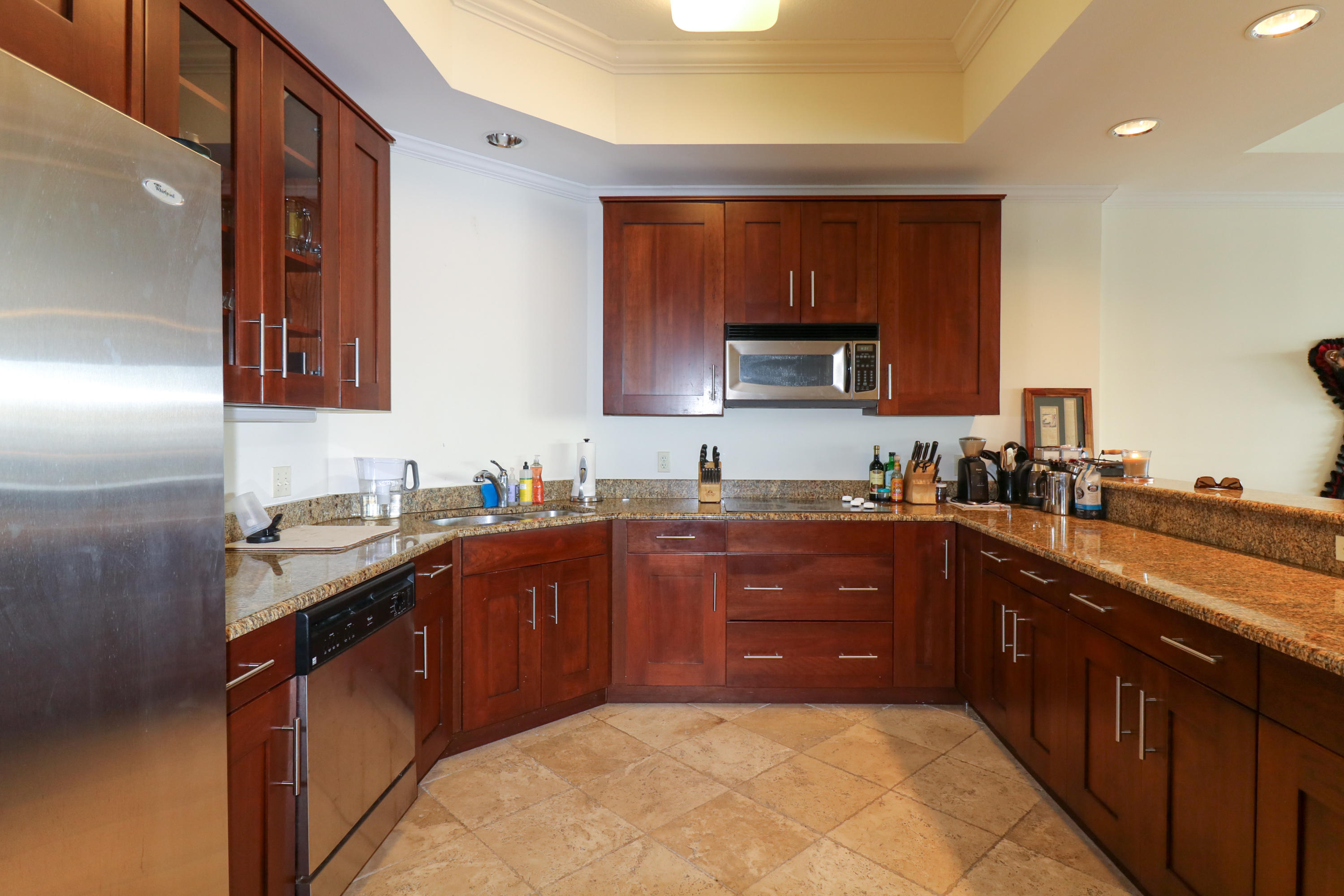 SIDES MORENO POINT WEST - Residential