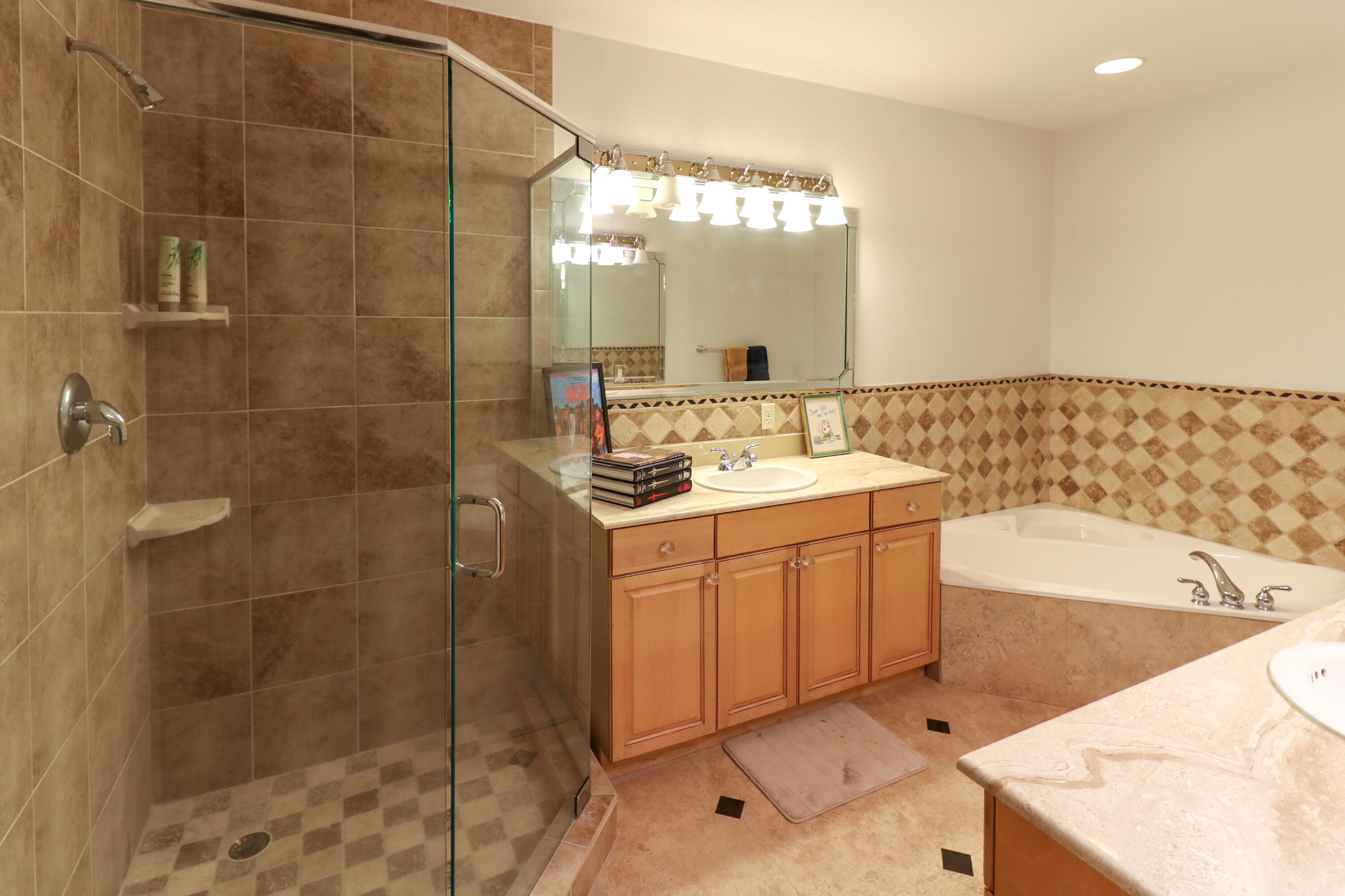 SIDES MORENO POINT WEST - Residential