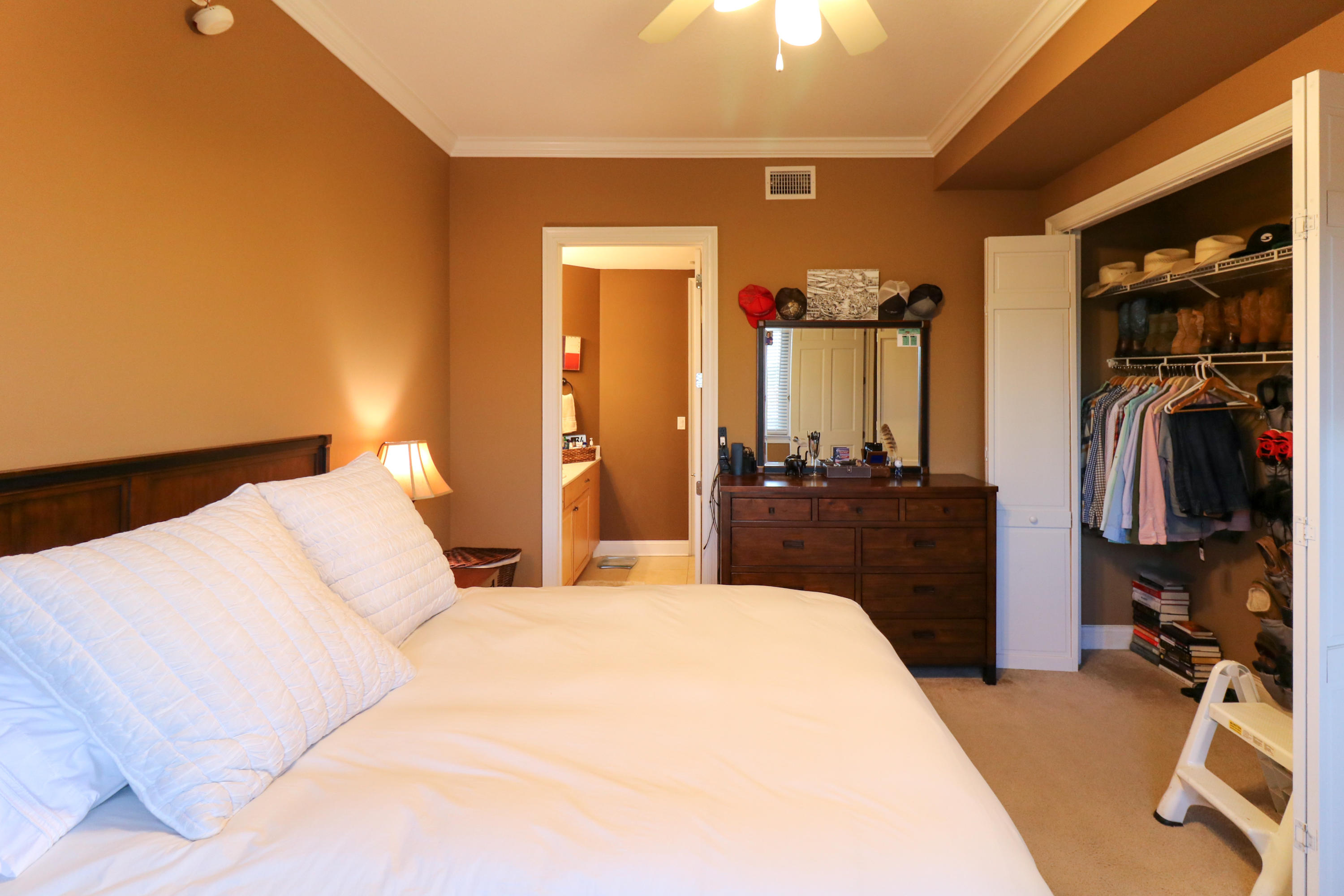 SIDES MORENO POINT WEST - Residential