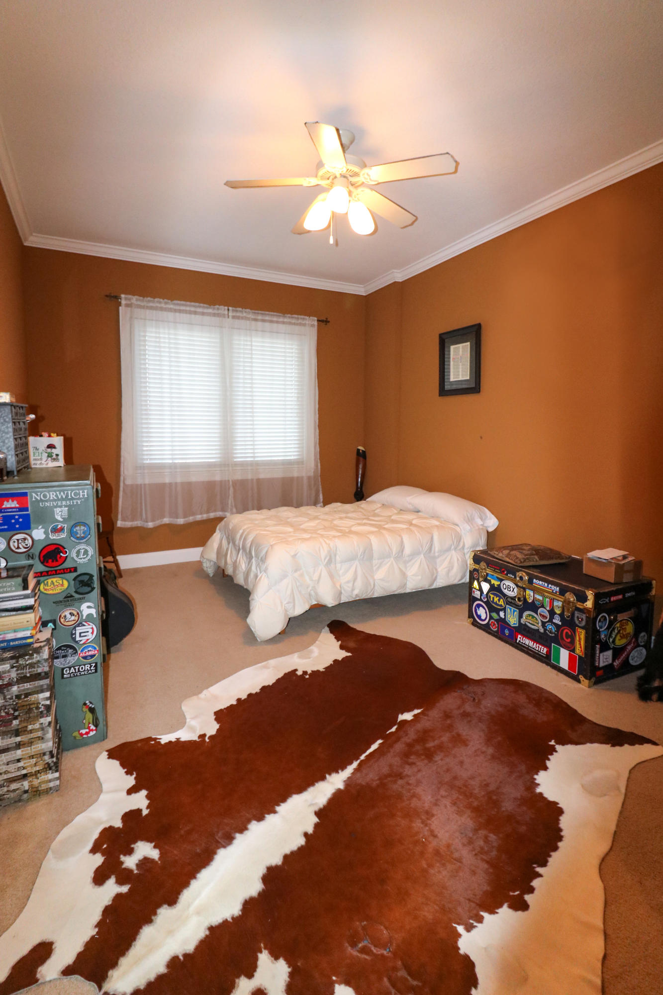 SIDES MORENO POINT WEST - Residential