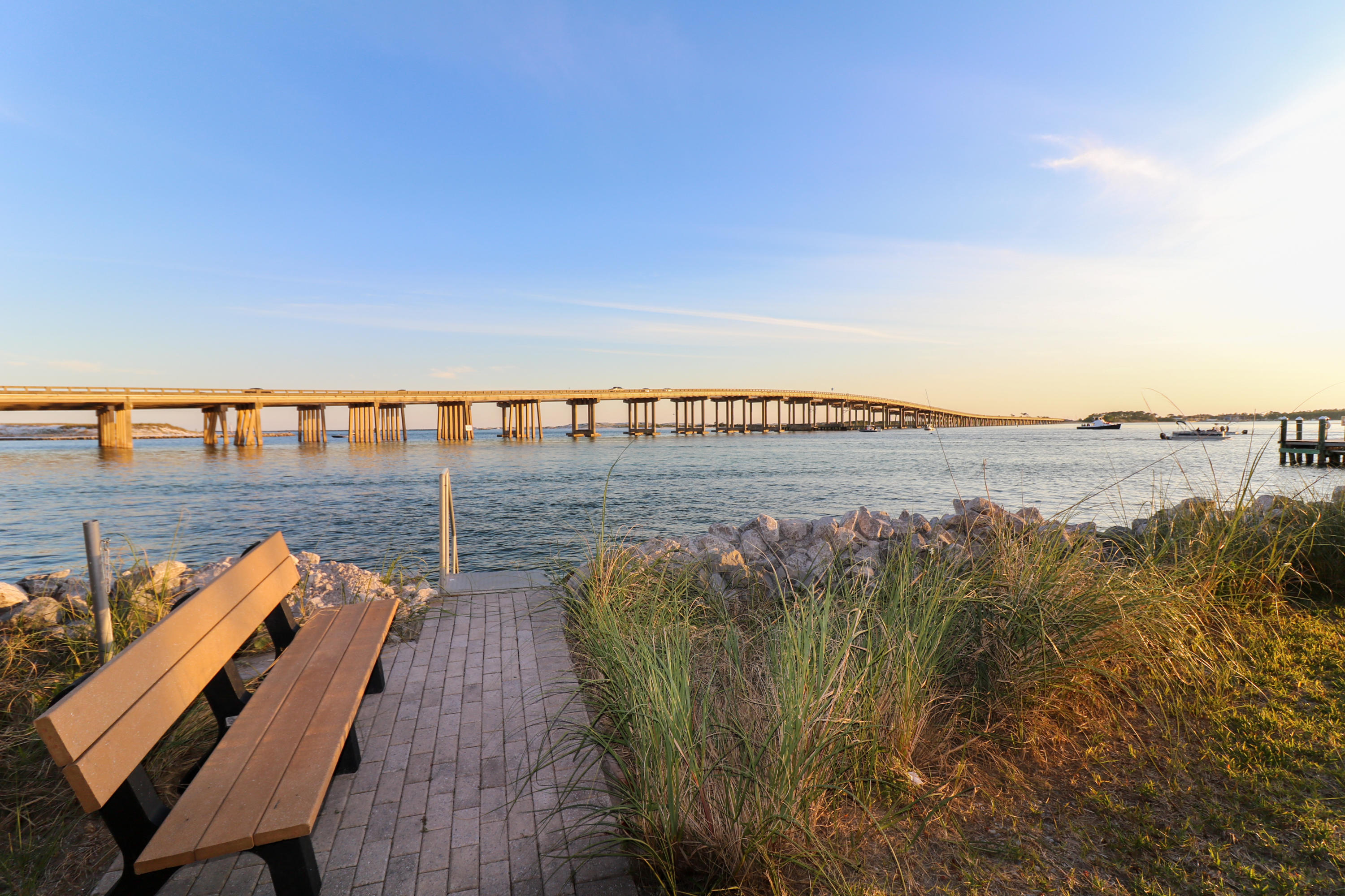 SIDES MORENO POINT WEST - Residential