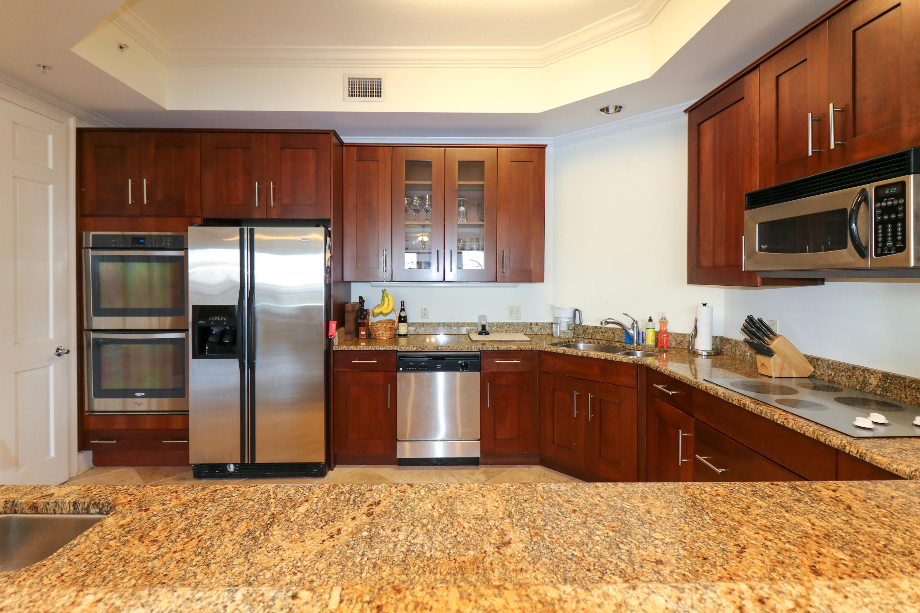 SIDES MORENO POINT WEST - Residential