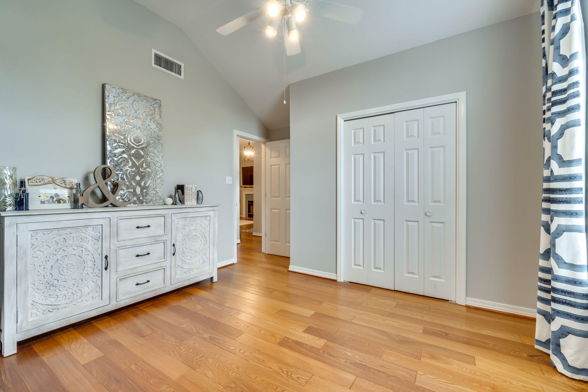 BAYSIDE - Residential