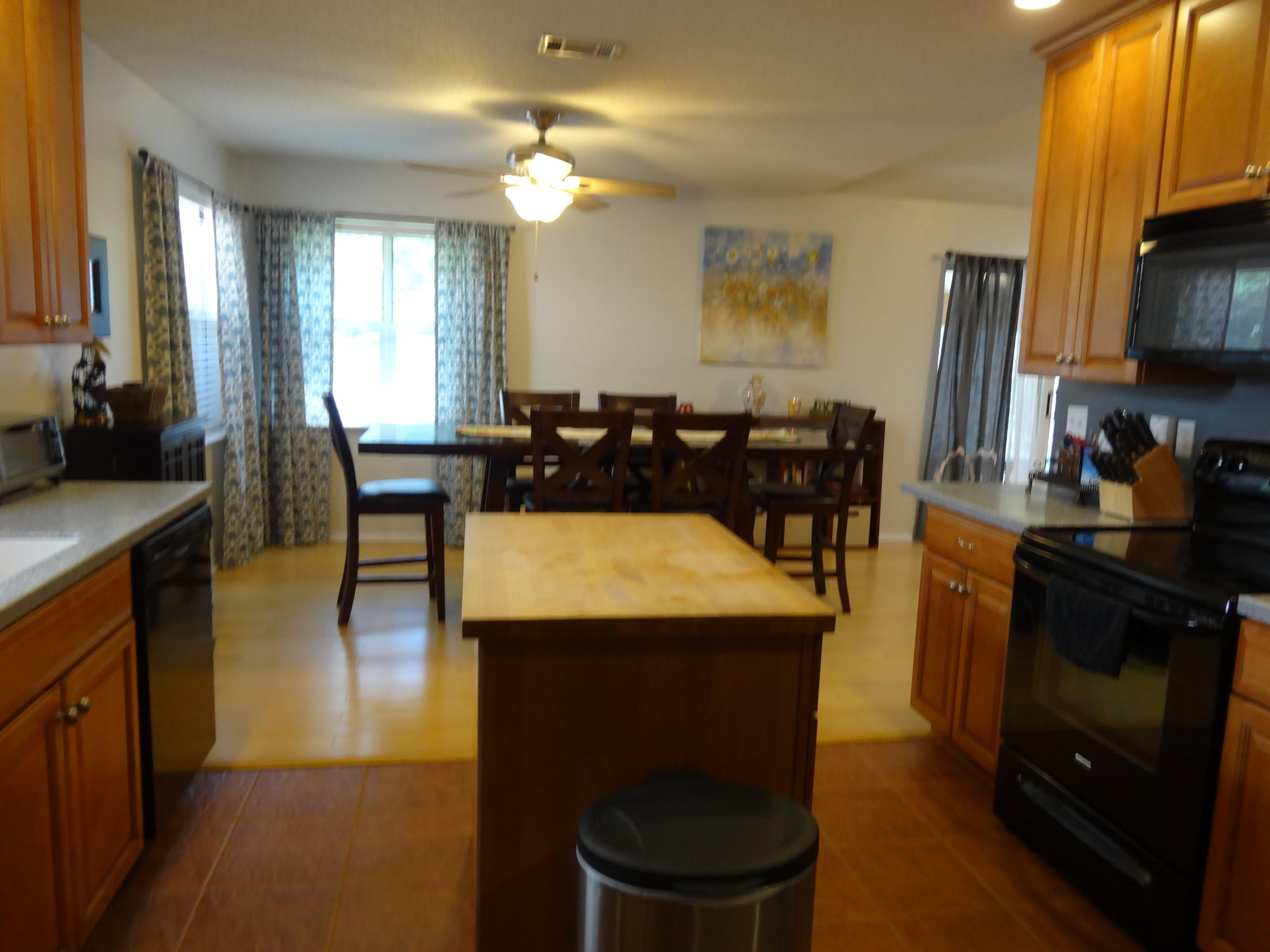 PARKWOOD LANE BLUEWATER BAY - Residential