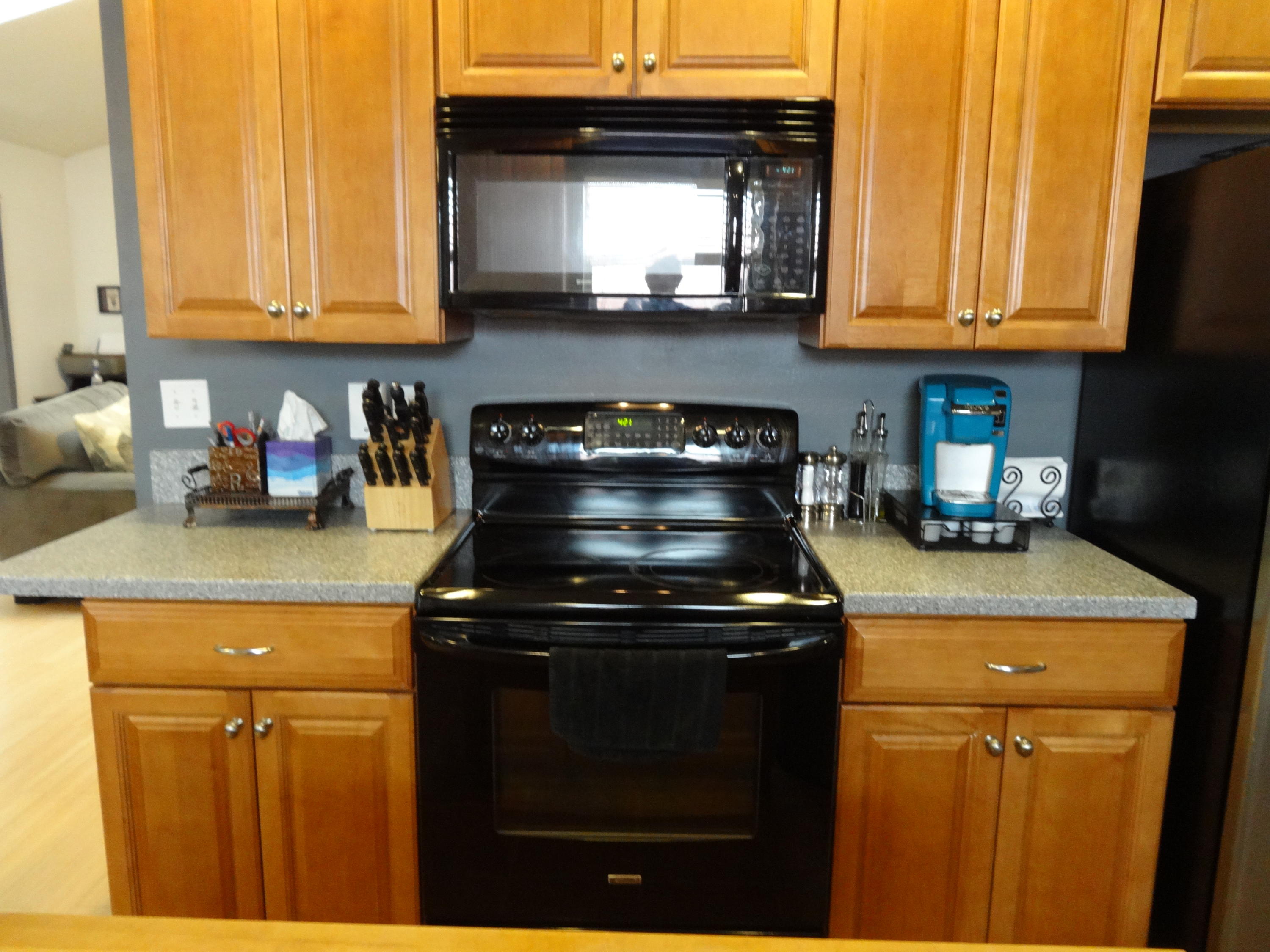 PARKWOOD LANE BLUEWATER BAY - Residential