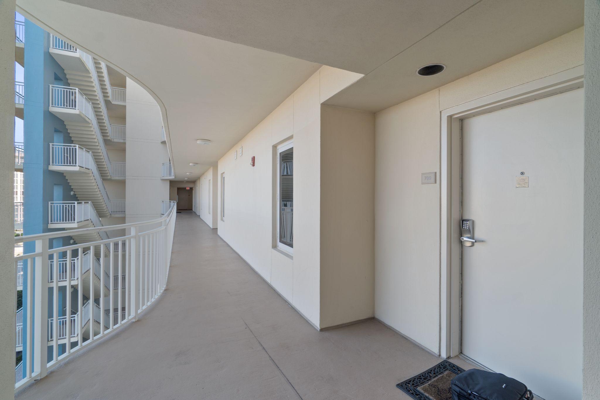 STERLING SHORES - Residential