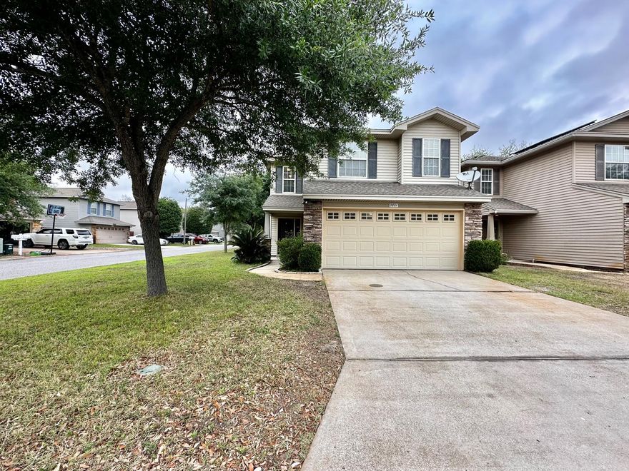 **Available May 7th!!**This Wonderful Home is sits on a large Corner Lot. The home features 3 bedrooms and 2.5 bathrooms. As you enter the home you will find a welcoming tiled entry. Just off the entry is a large great room open to the dining room. Just off the dining room is a dream kitchen with granite countertops, can lighting, maple cabinets and all stainless steel appliances. Off the kitchen is a large pantry and laundry room! Upstairs you will find the 3 bedrooms and an oversized loft/open space that can be used as an office, small sitting area or even a guest area or playroom/area for the kids! The additional bedrooms are joined by a Jack & Jill Bathroom! **All pets are registered via pet screening, and all assistance animals are verified through the same screening process.**

**Carpet cleaning & Admin Fee charged (if applicable)**

Tenant to verify all data. Please contact Sound Choice Real Estate to schedule a showing- 850-389-8533.

***Approval is based on several factors as follows***
- Rental History and Verification
- Employment History and Verification
- Credit History
- Criminal Background & Terrorist Database Check
- Pet Verification