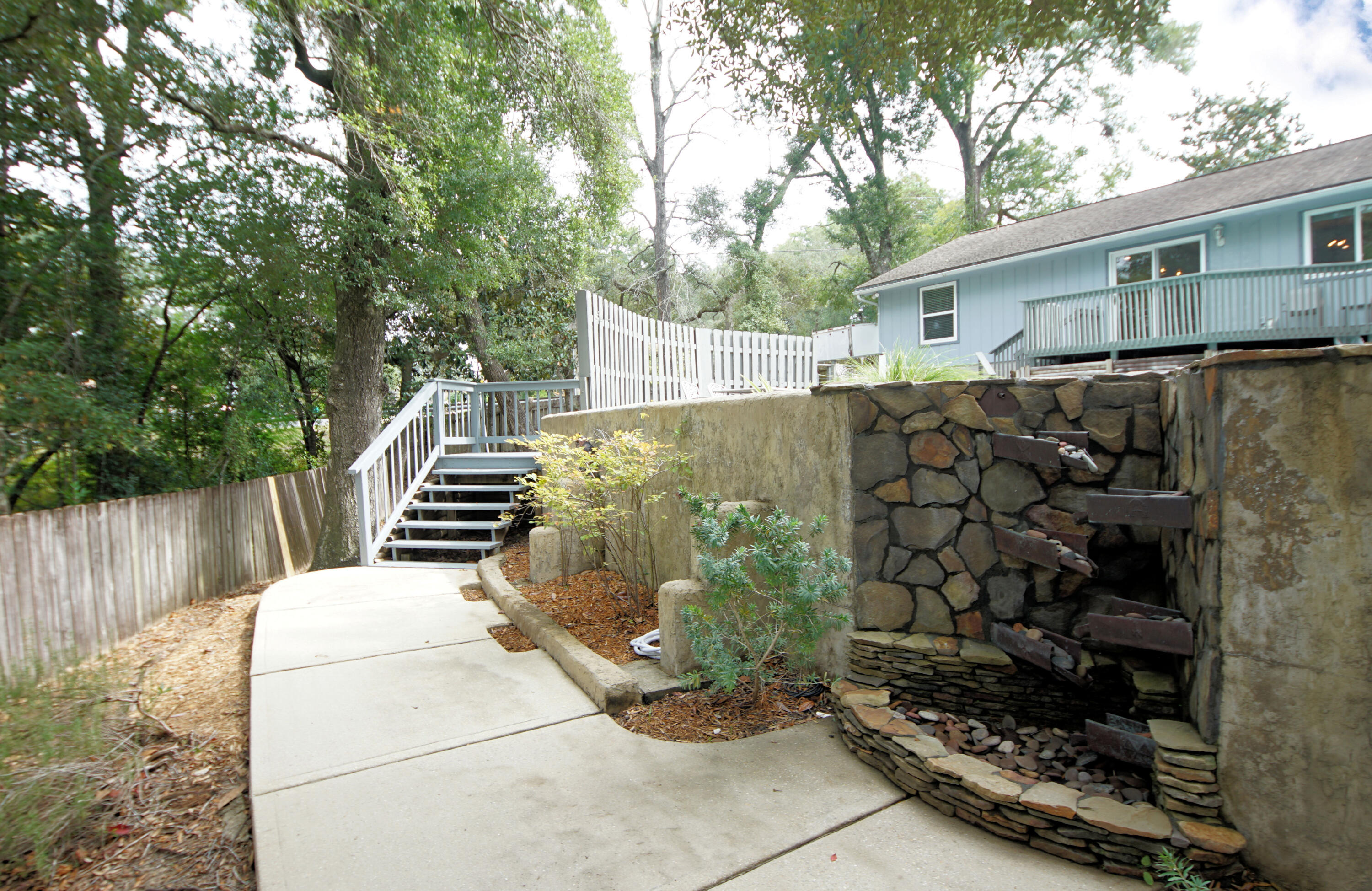 PALM CREST - Residential