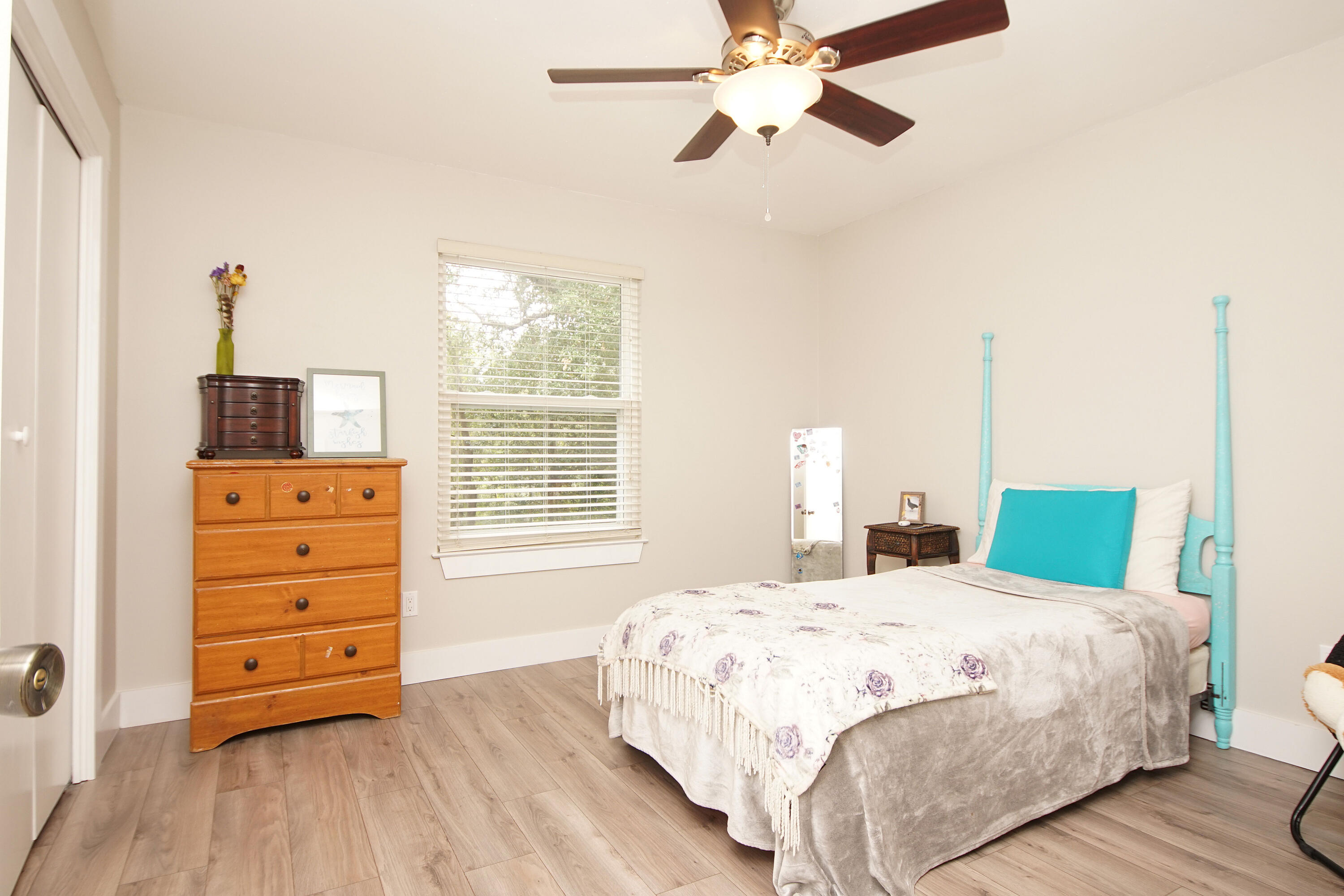 PALM CREST - Residential