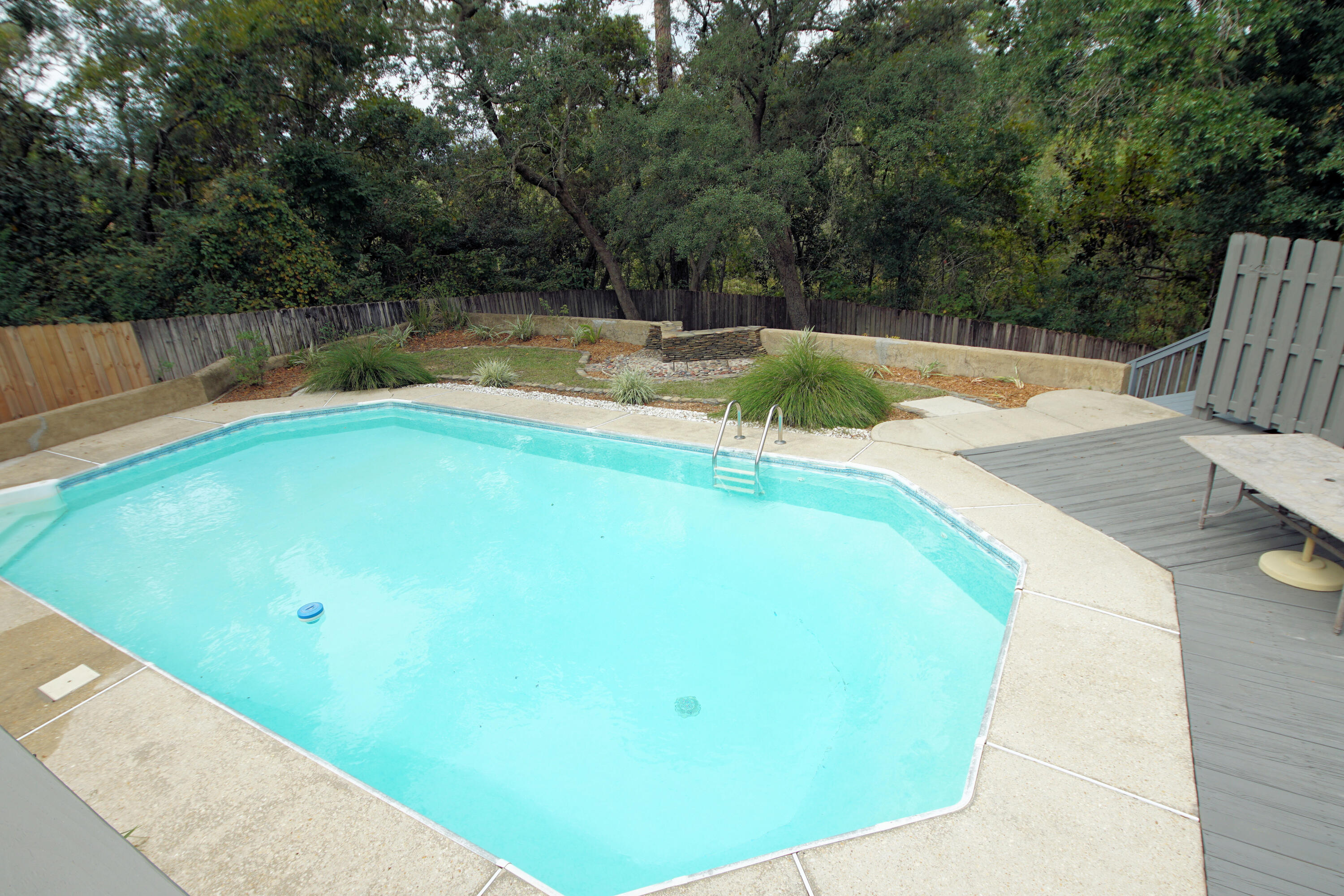 PALM CREST - Residential