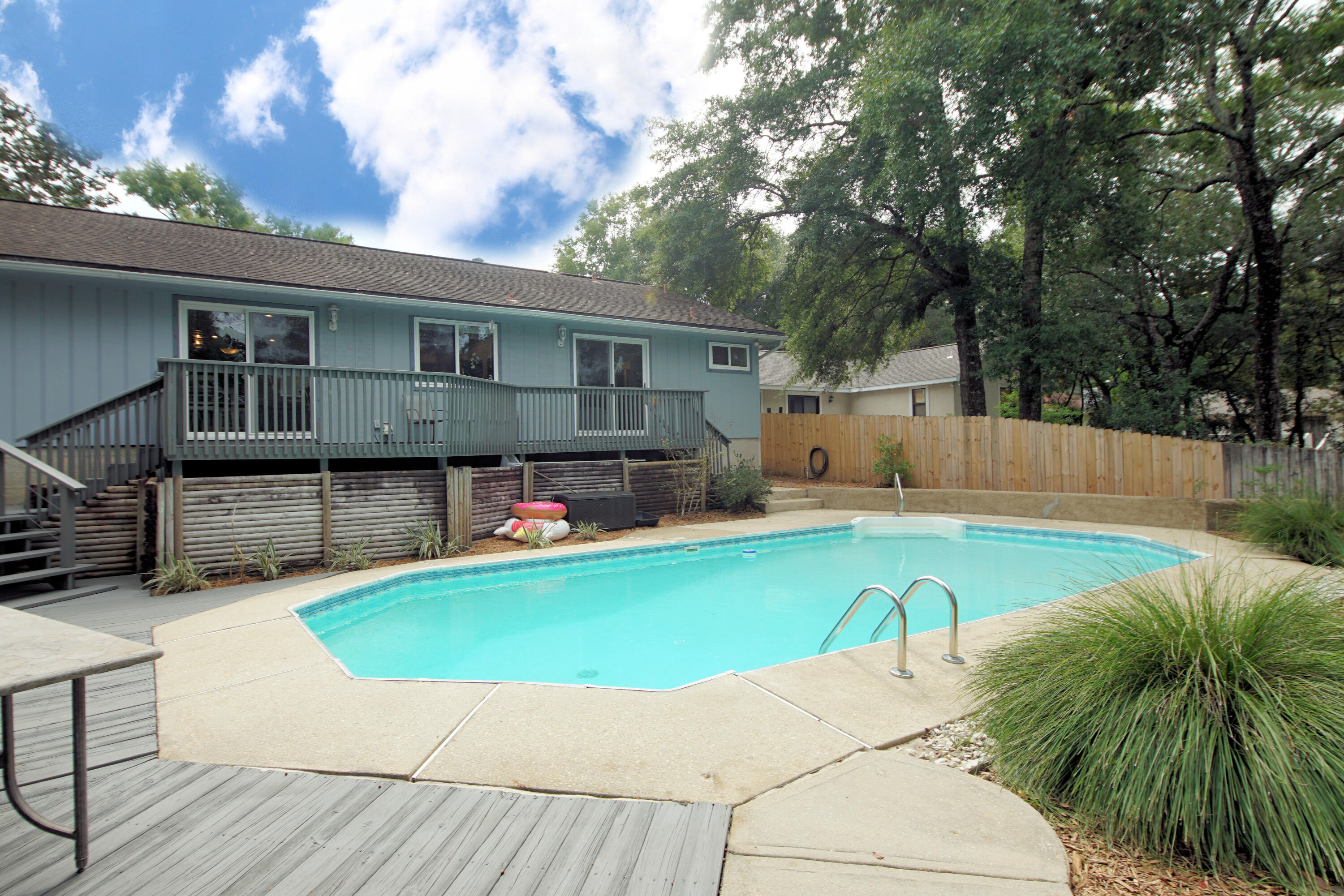 PALM CREST - Residential