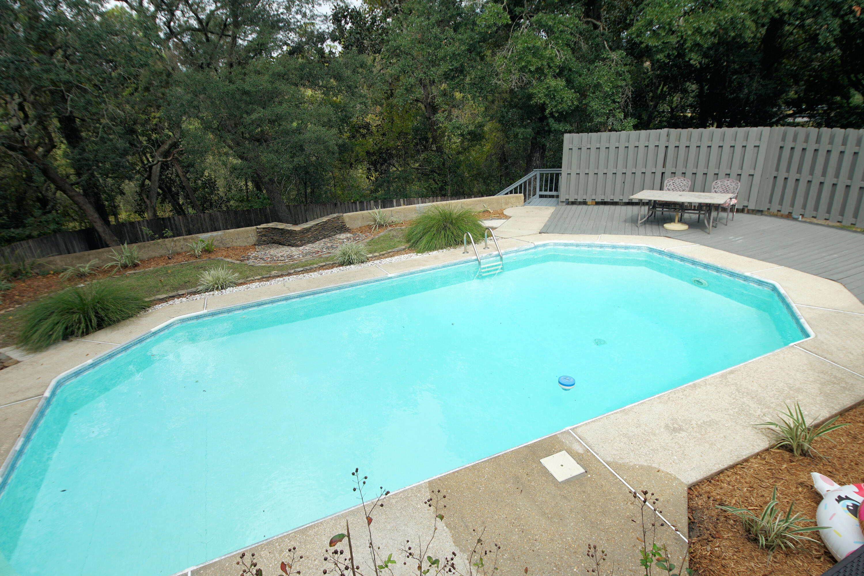 PALM CREST - Residential