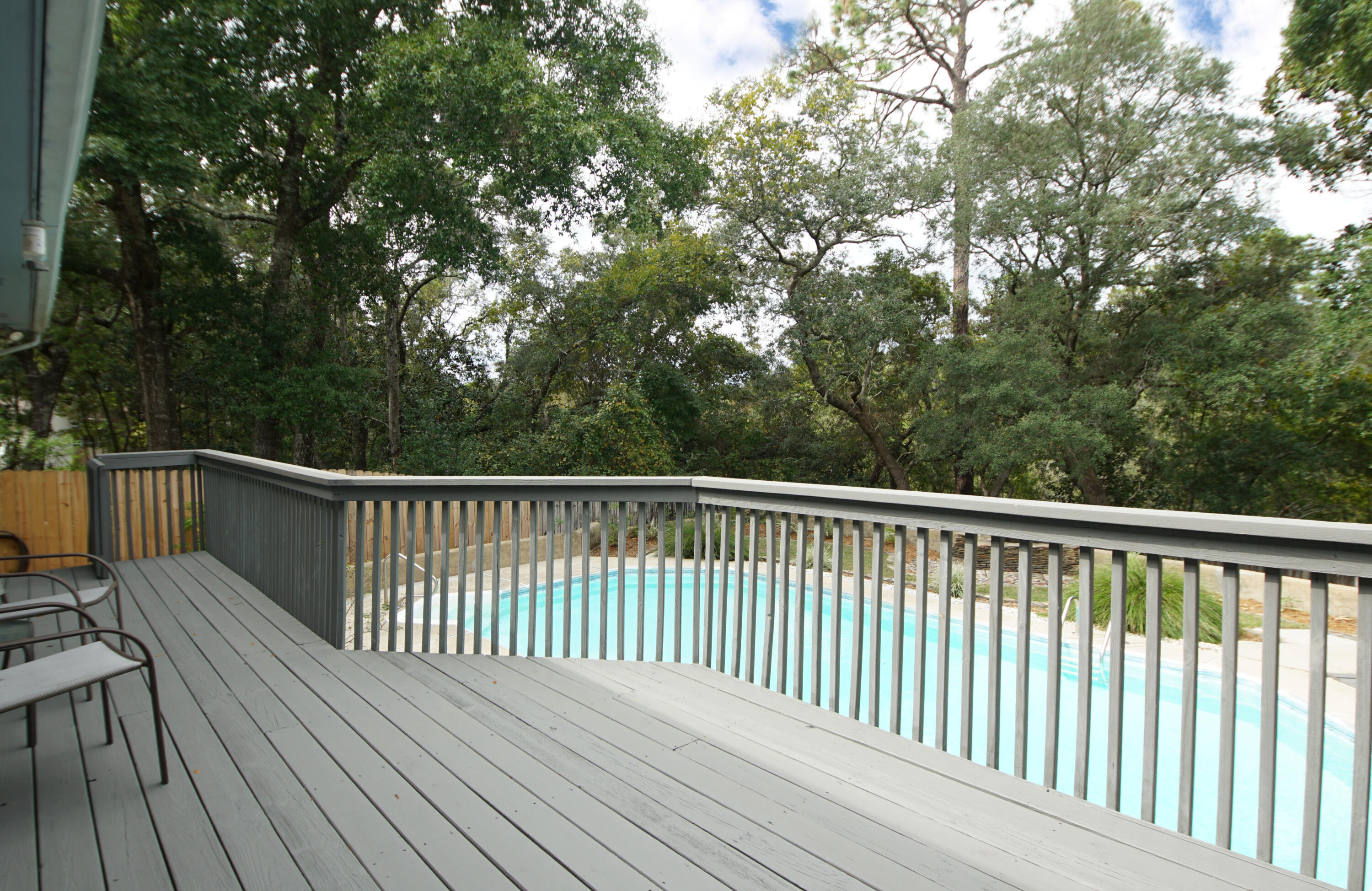 PALM CREST - Residential