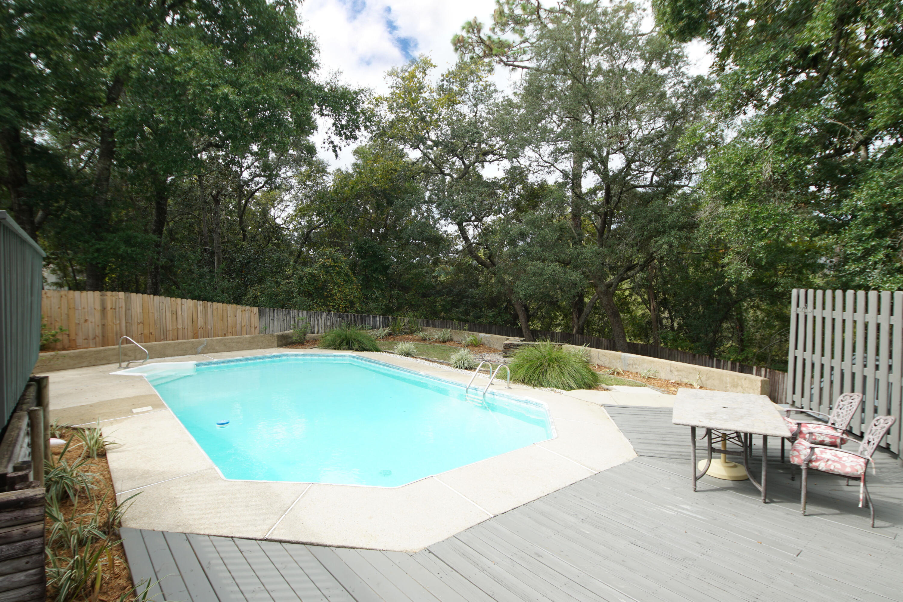 PALM CREST - Residential