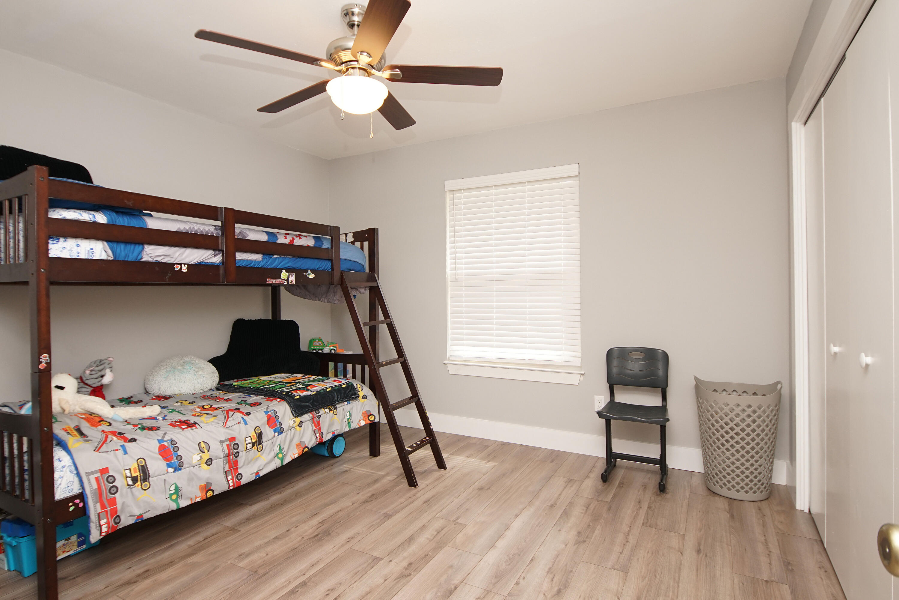 PALM CREST - Residential