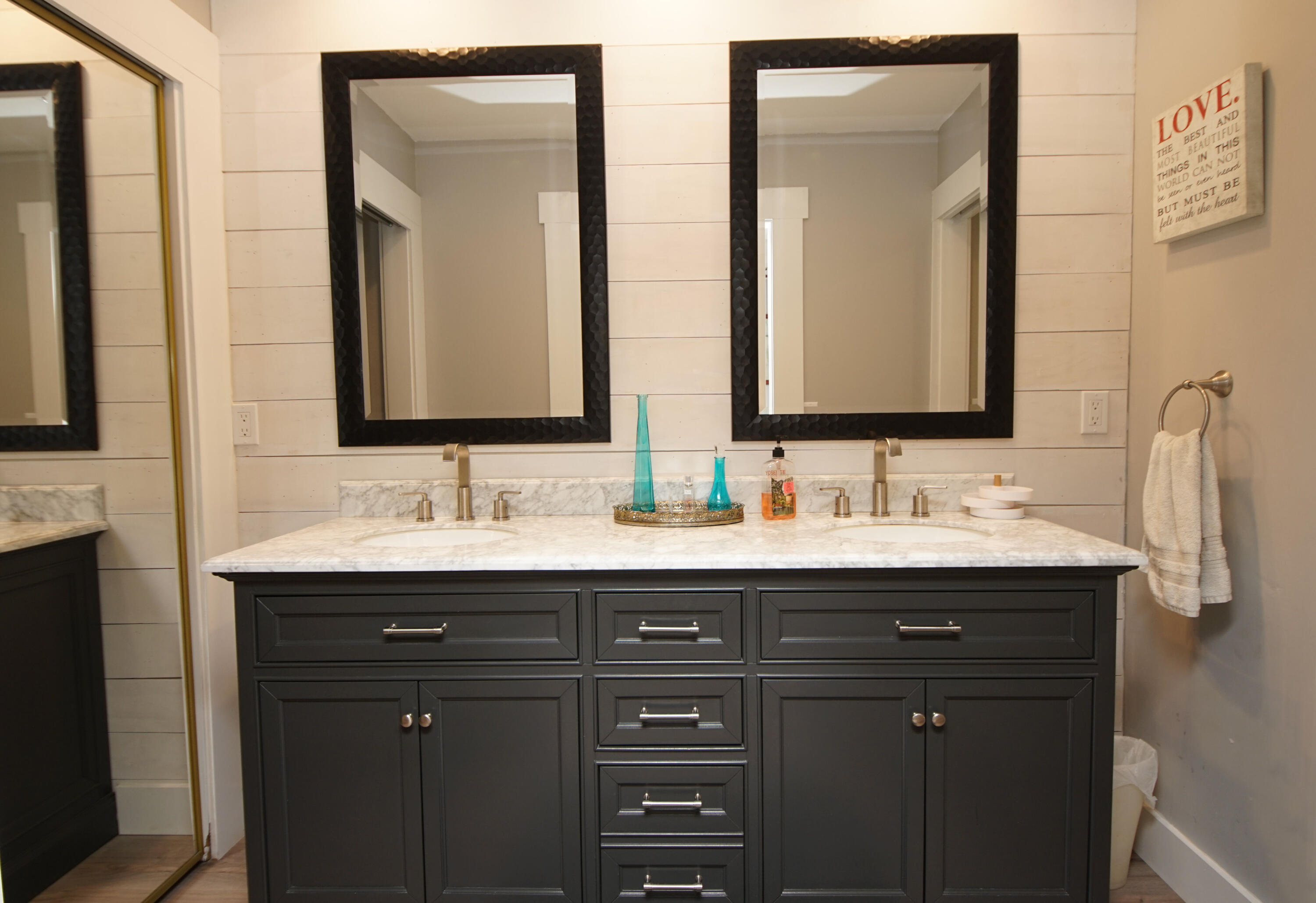 PALM CREST - Residential