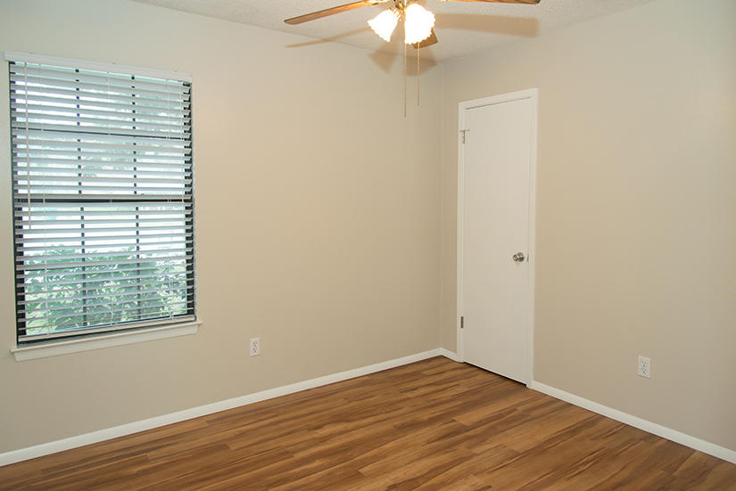 PINE MEADOWS - Residential Lease