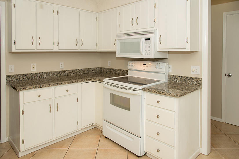 PINE MEADOWS - Residential Lease