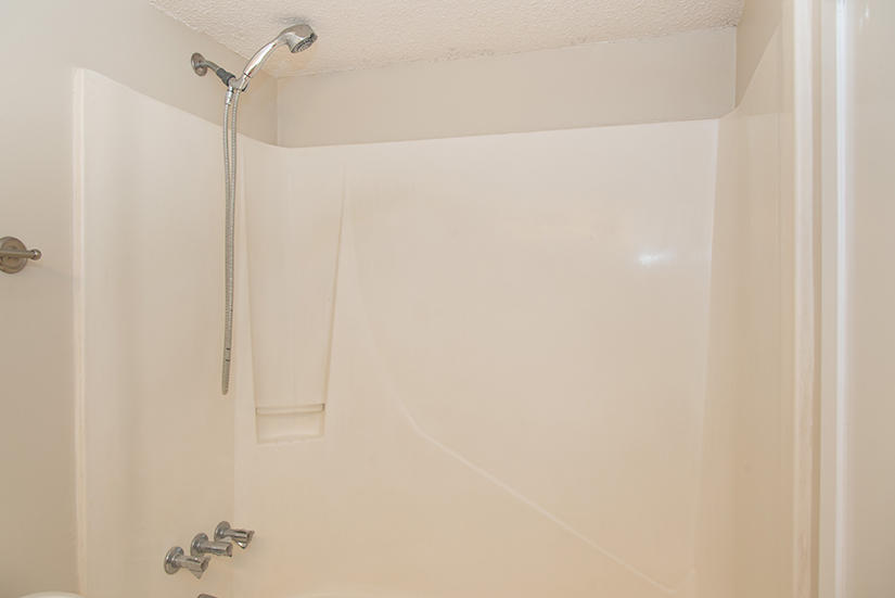 PINE MEADOWS - Residential Lease