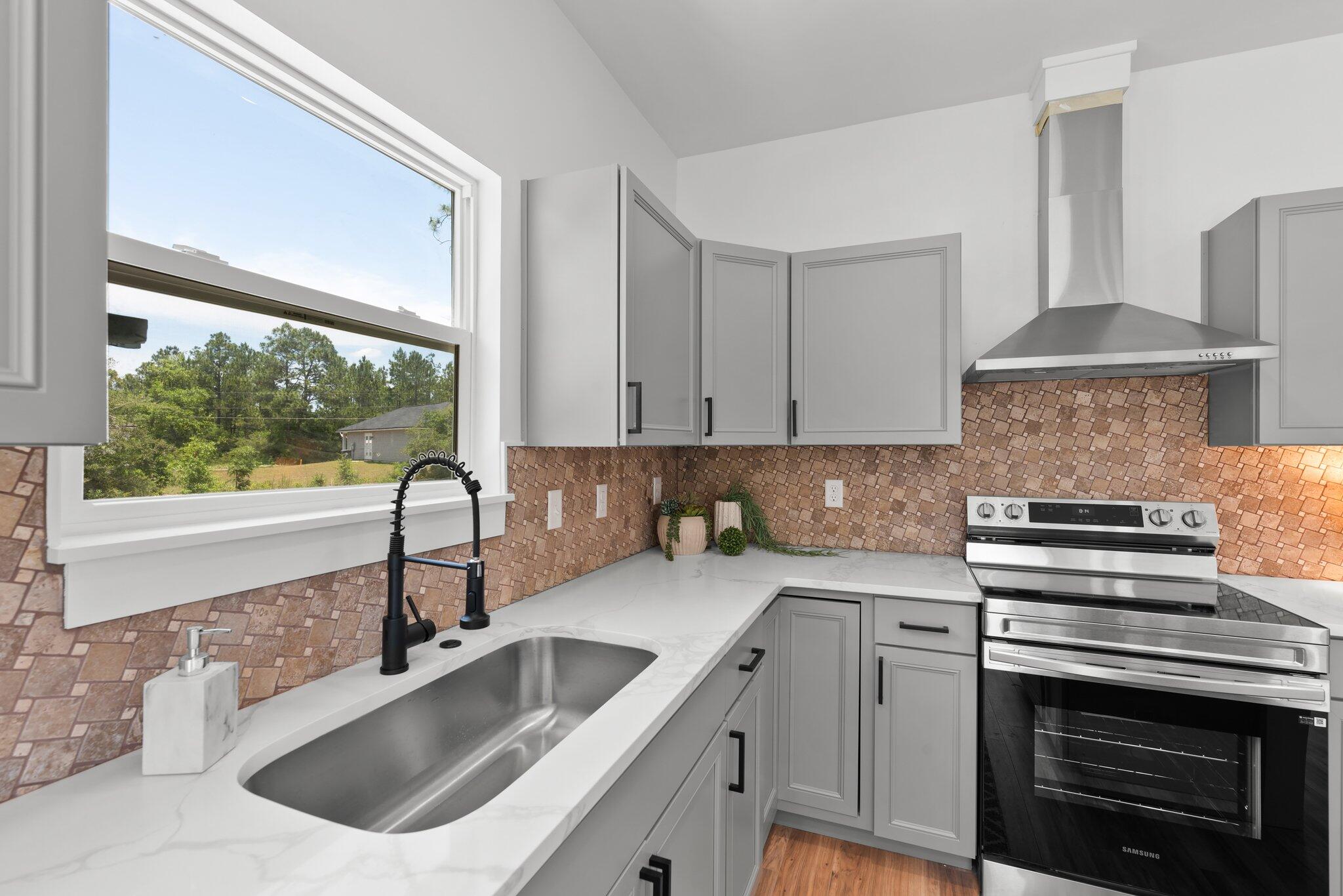 OAKWOOD LAKES ESTATES - Residential