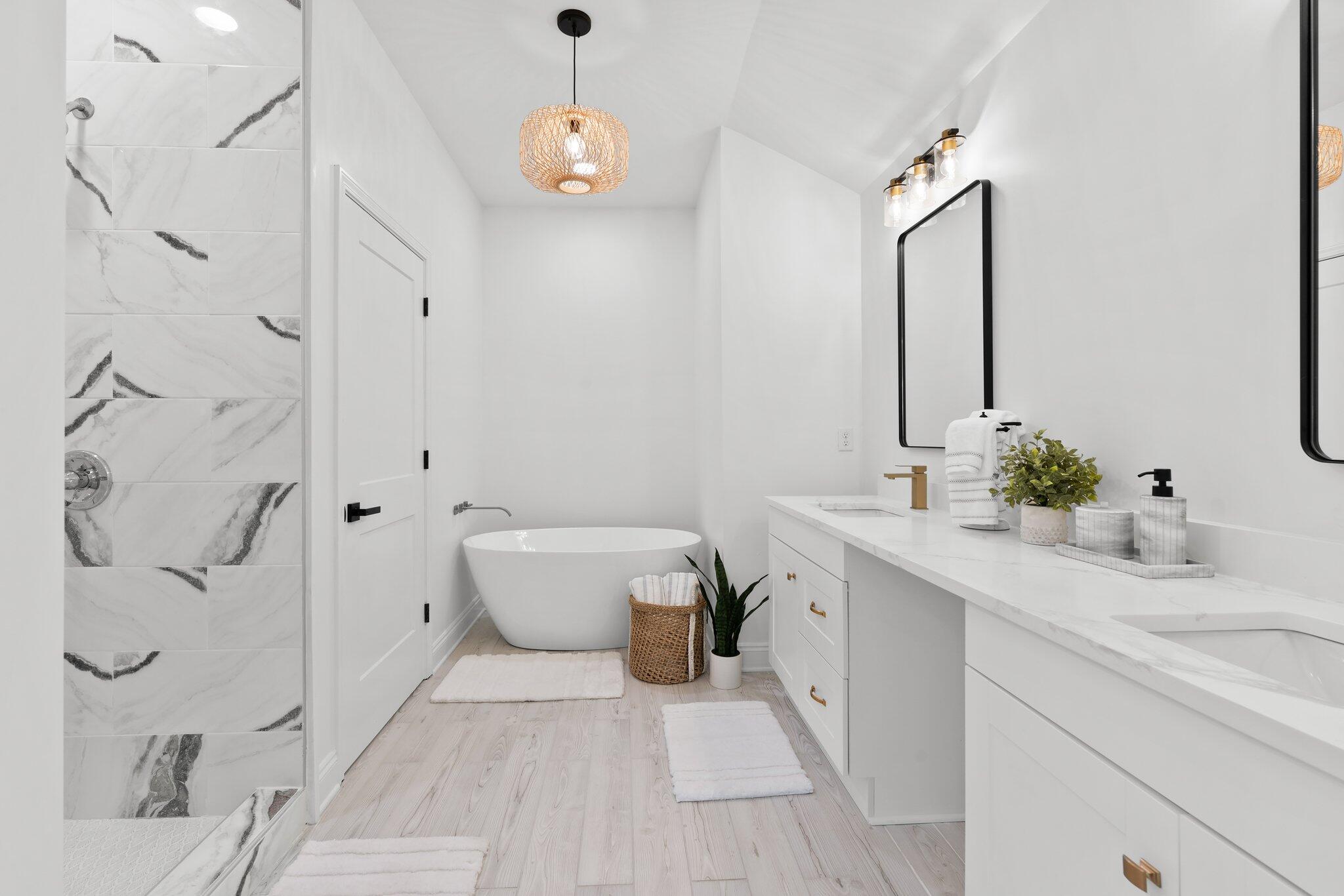 OAKWOOD LAKES ESTATES - Residential