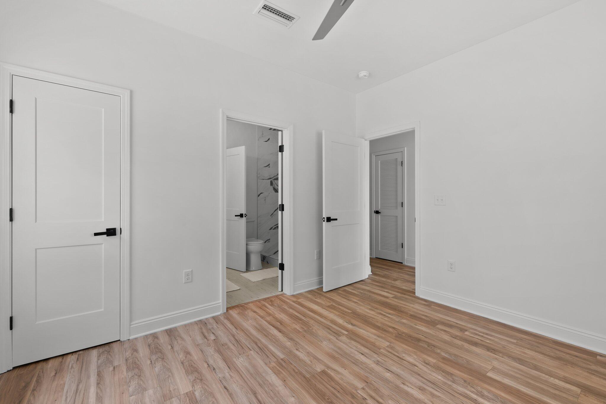 OAKWOOD LAKES ESTATES - Residential