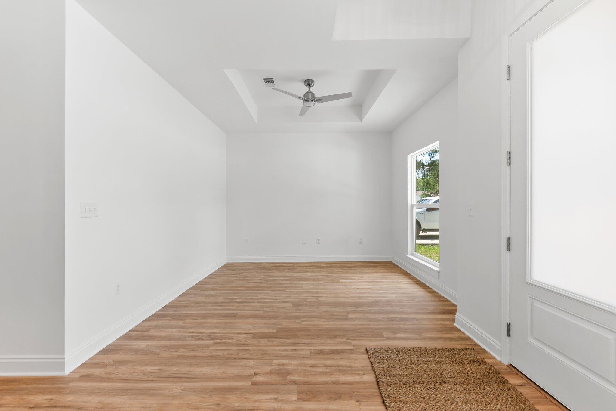 OAKWOOD LAKES ESTATES - Residential