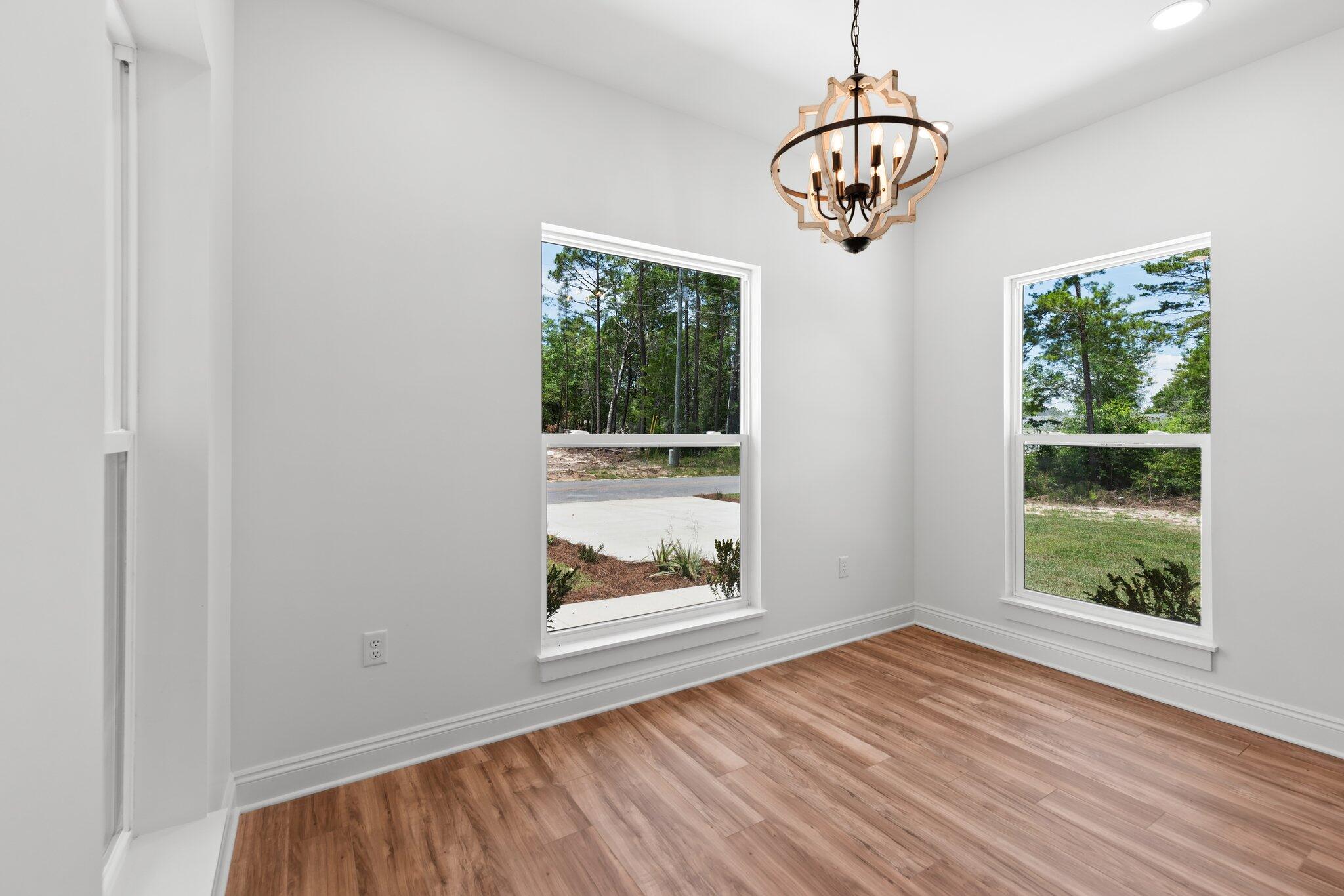 OAKWOOD LAKES ESTATES - Residential