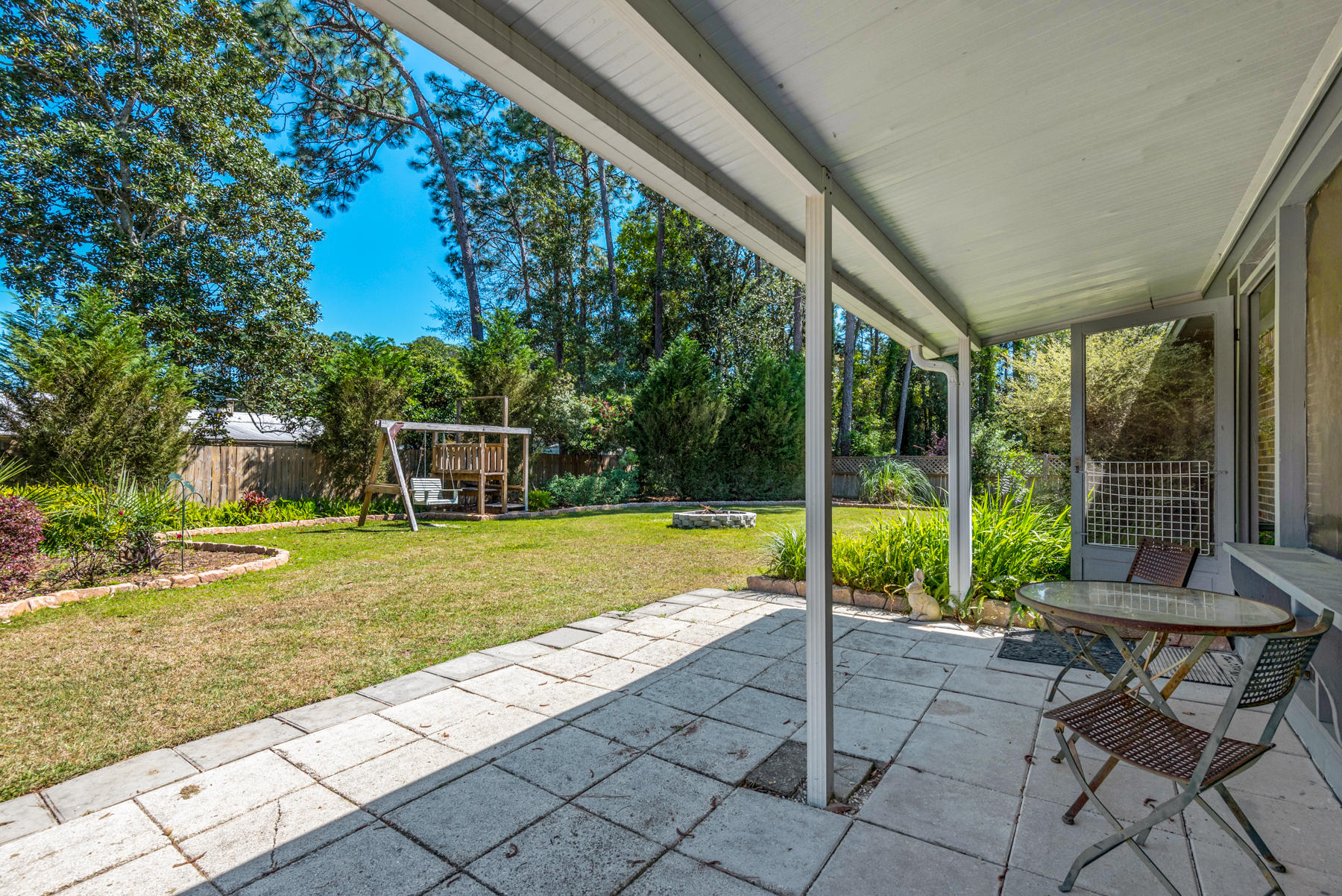 PINEWOOD ESTATES - Residential