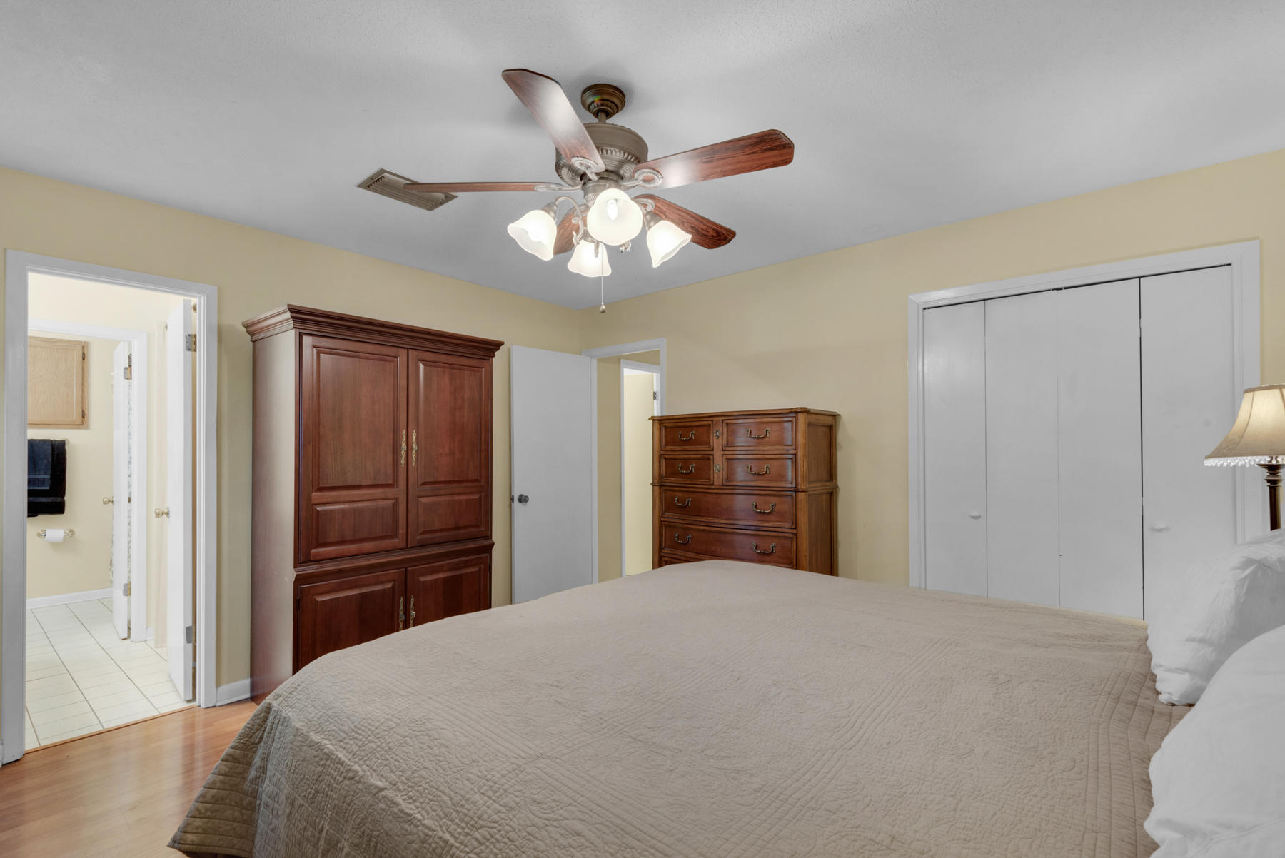 PINEWOOD ESTATES - Residential