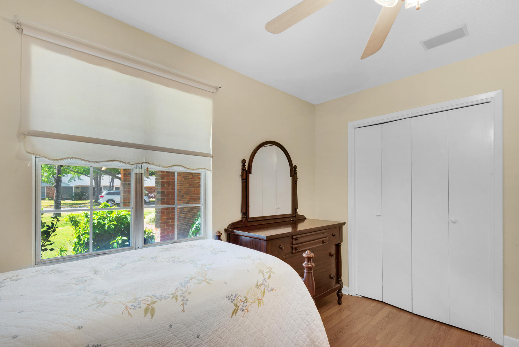 PINEWOOD ESTATES - Residential