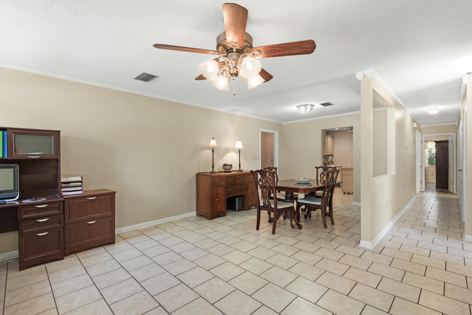 PINEWOOD ESTATES - Residential