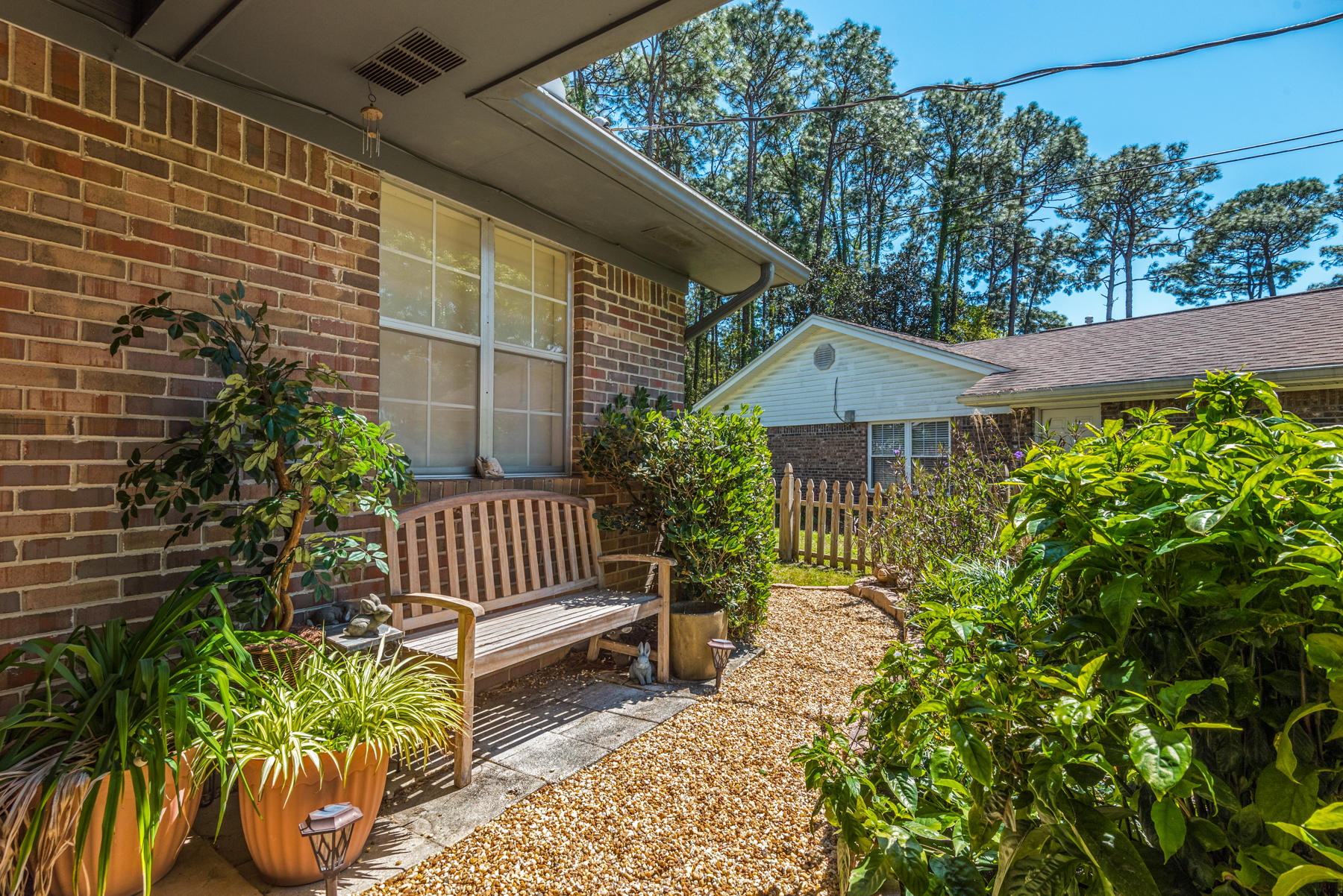 PINEWOOD ESTATES - Residential