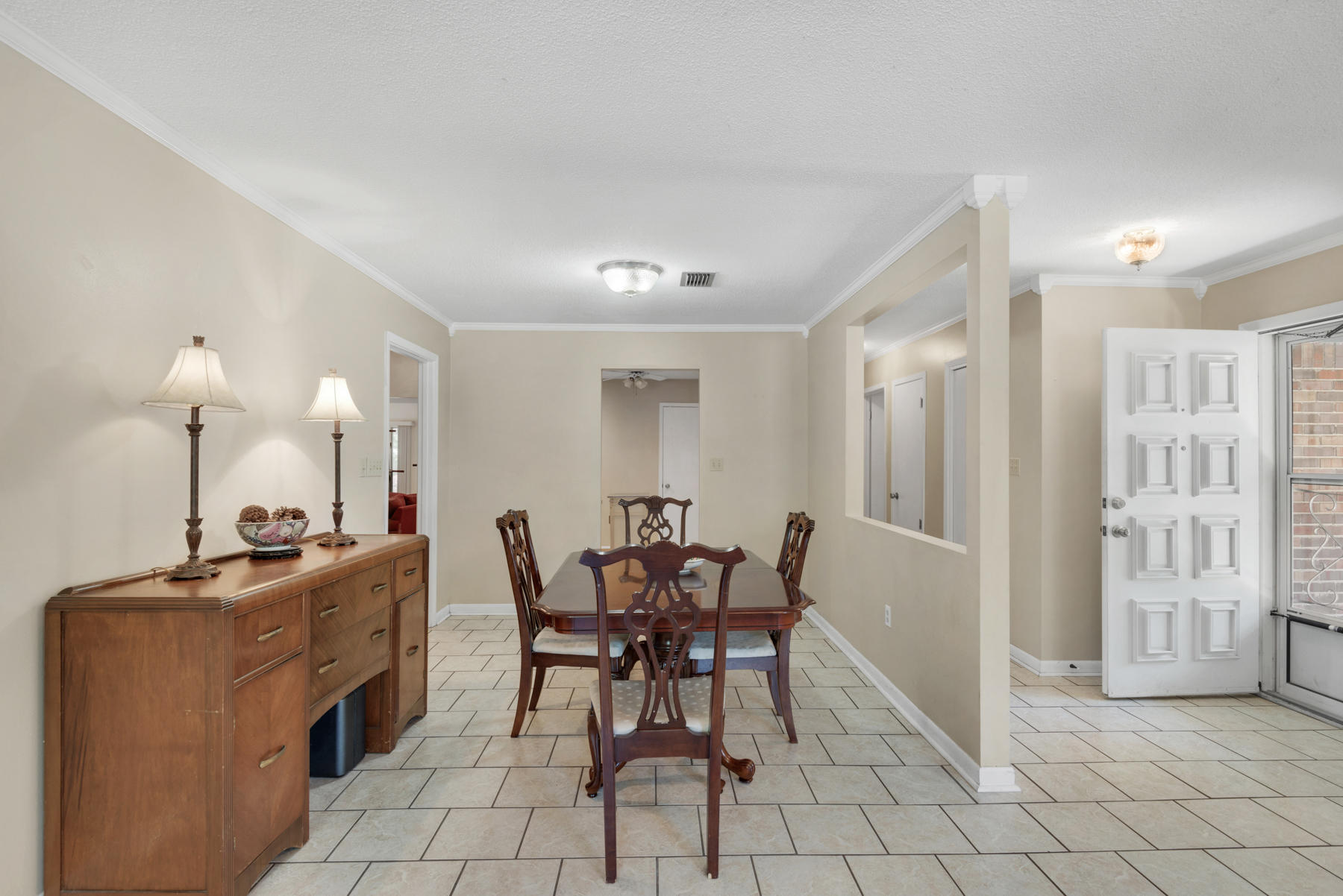 PINEWOOD ESTATES - Residential