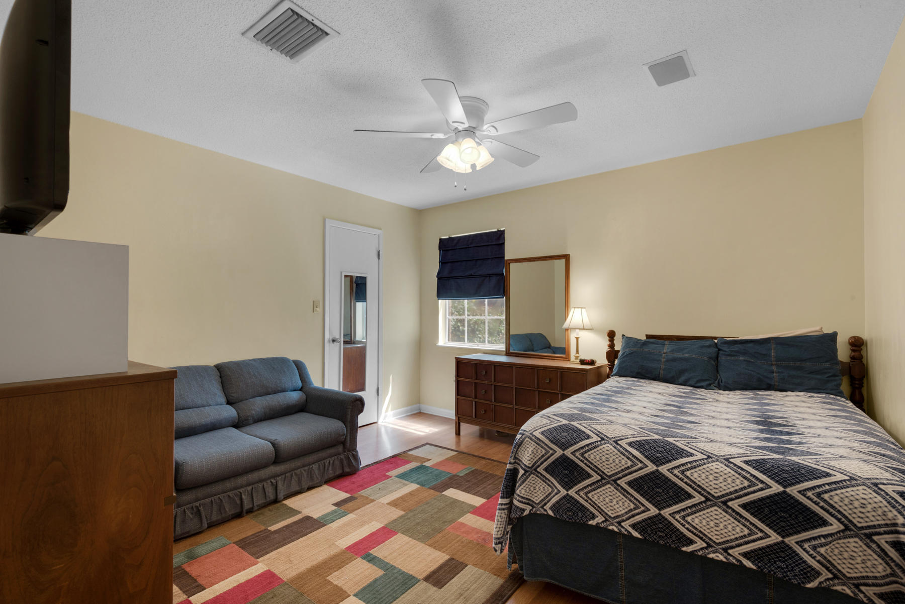 PINEWOOD ESTATES - Residential