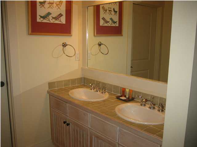 OBSERVATION POINT - Residential