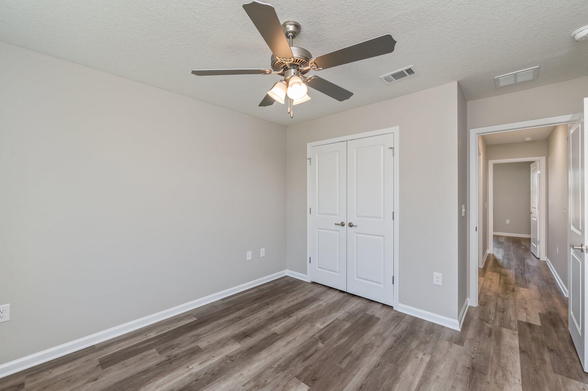 SOUTHERN OAKS - Residential