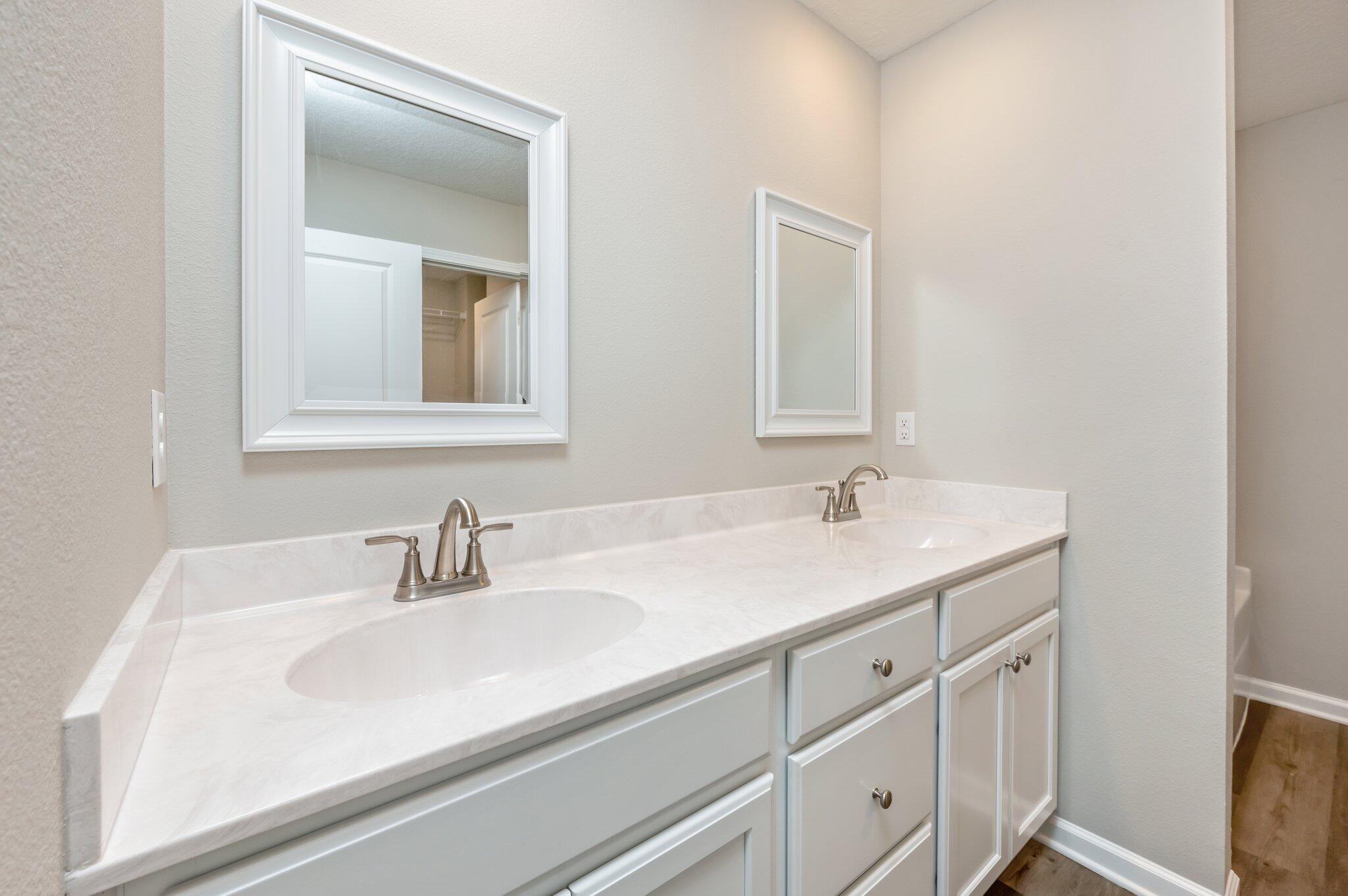 SOUTHERN OAKS - Residential