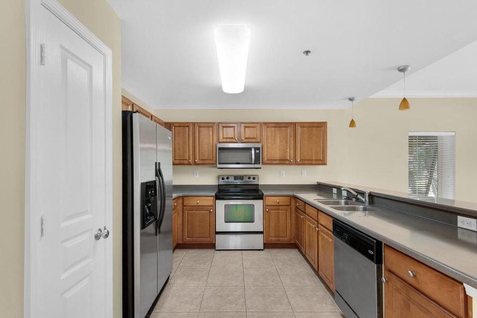 INDIANOLA ON THE WATER - Residential Lease
