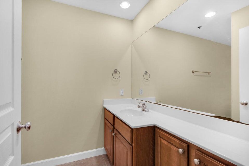 INDIANOLA ON THE WATER - Residential Lease