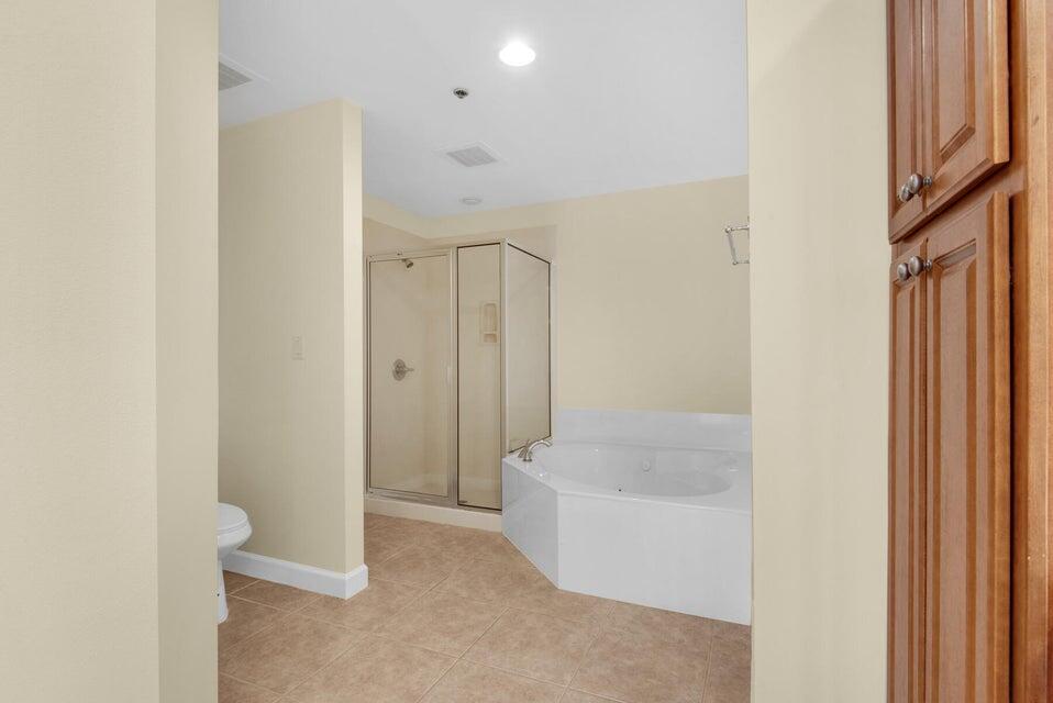 INDIANOLA ON THE WATER - Residential Lease